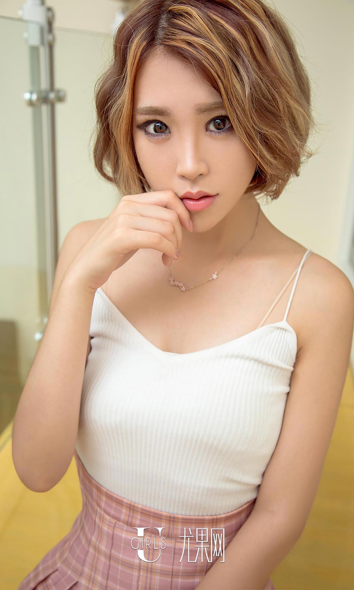 十六《石榴裙下》 UGirls 爱尤物 No.457 [40P]