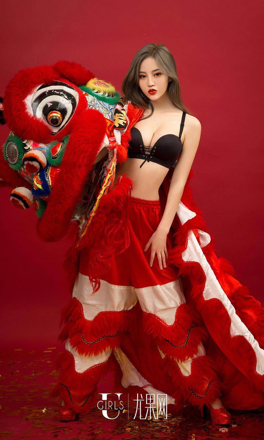 宁然、Mikka、施诗《鸡祥如意》 尤果圈 No.620 [40P]