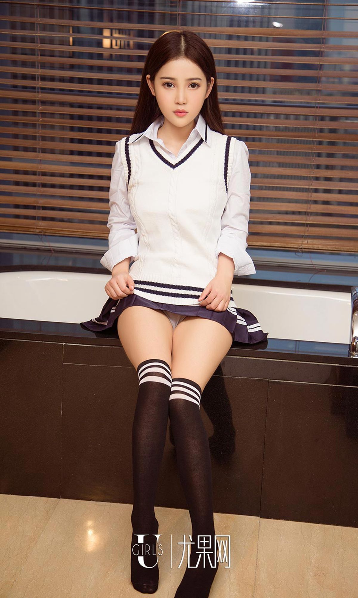 夏夕《嫩嫩校园风》 UGirls 爱尤物 NO.928 [40P]