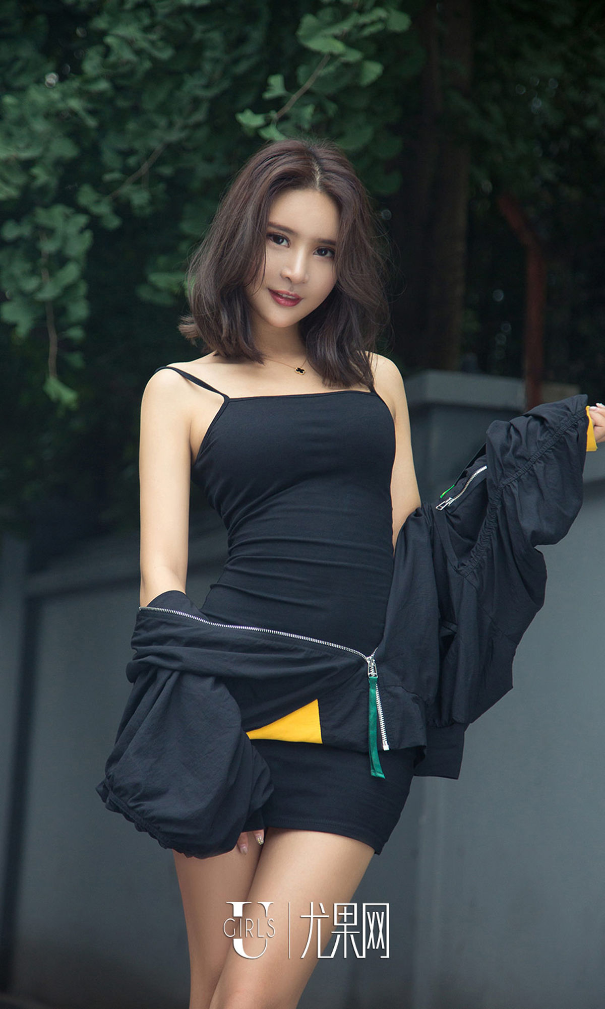 尹菲《热力比基尼》 UGirls 爱尤物 No.1163 [35P]