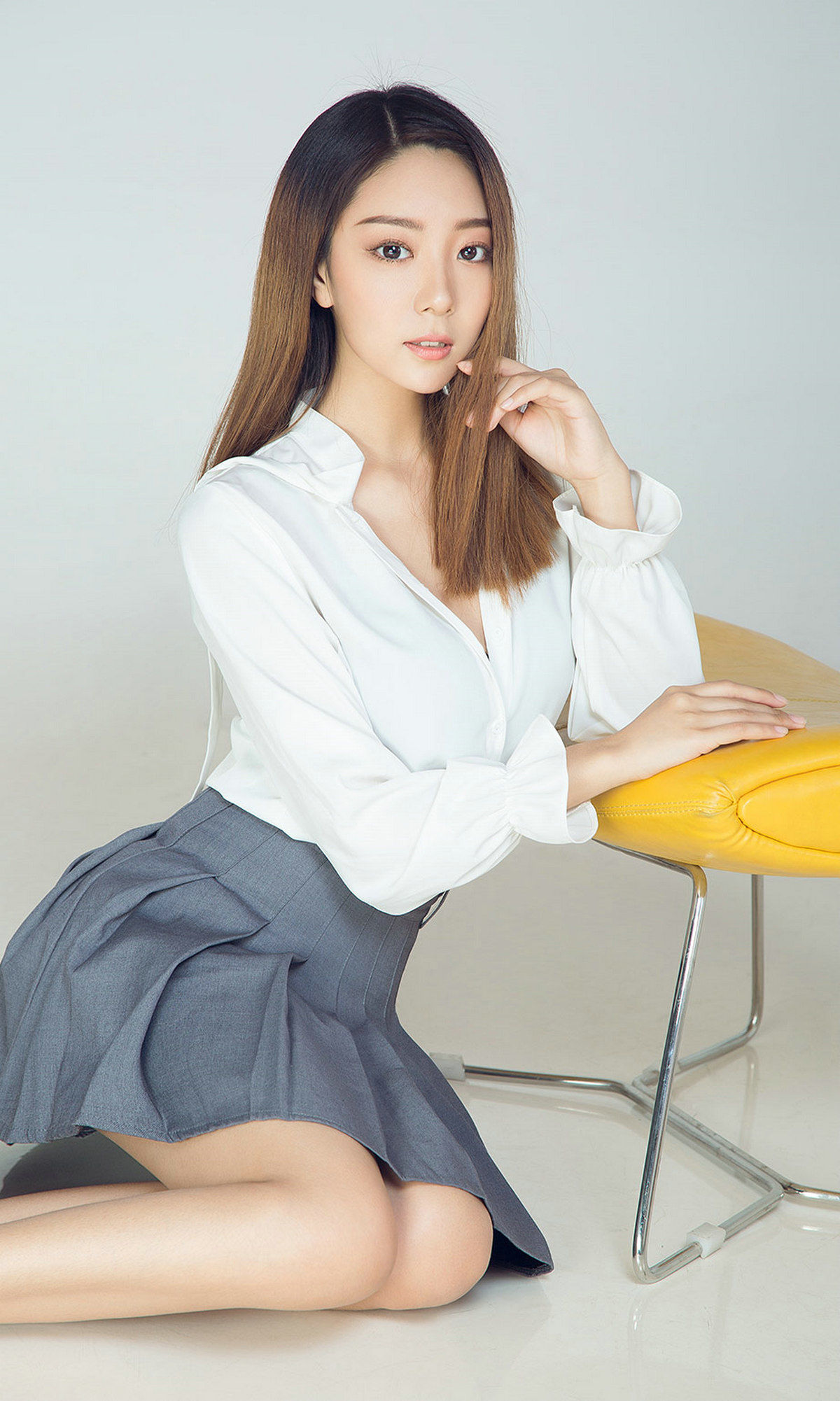 UGirls 爱尤物 No.1413 依然然 纯情调色盘 [35P]