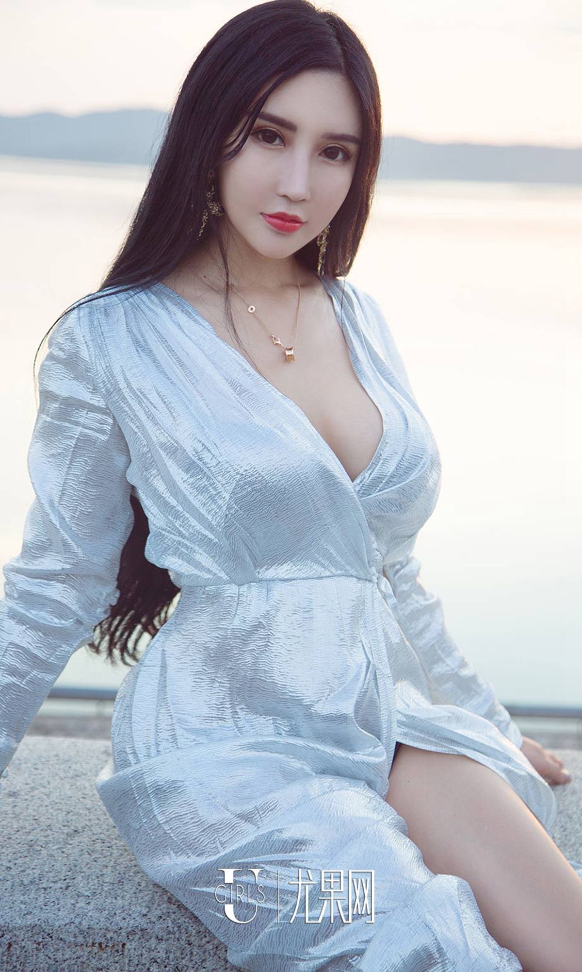 UGirls 爱尤物 No.1208 艾霓莎 心花路放 [35P]