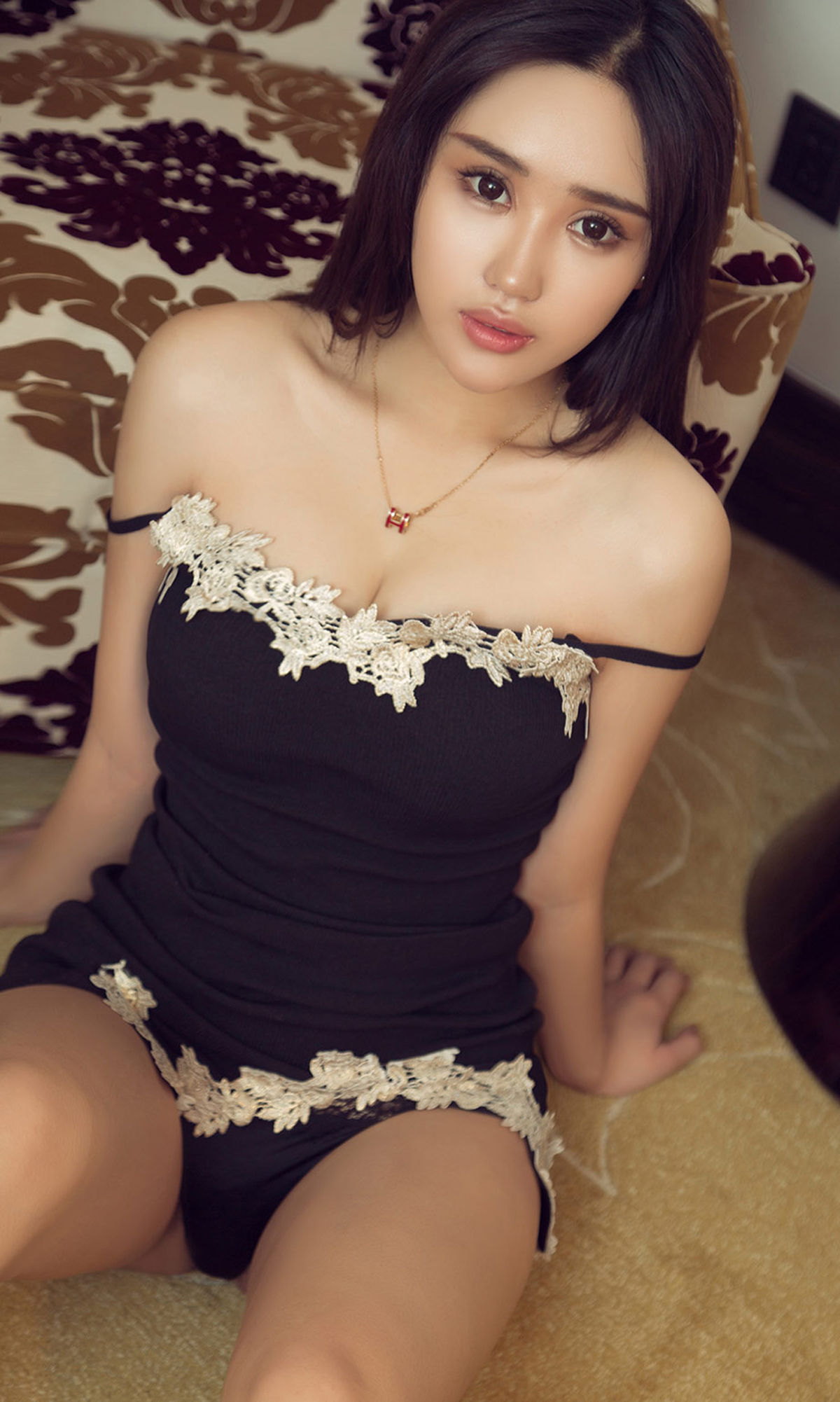 UGirls 爱尤物 No.1422 瑞儿 视觉轰炸 [35P]