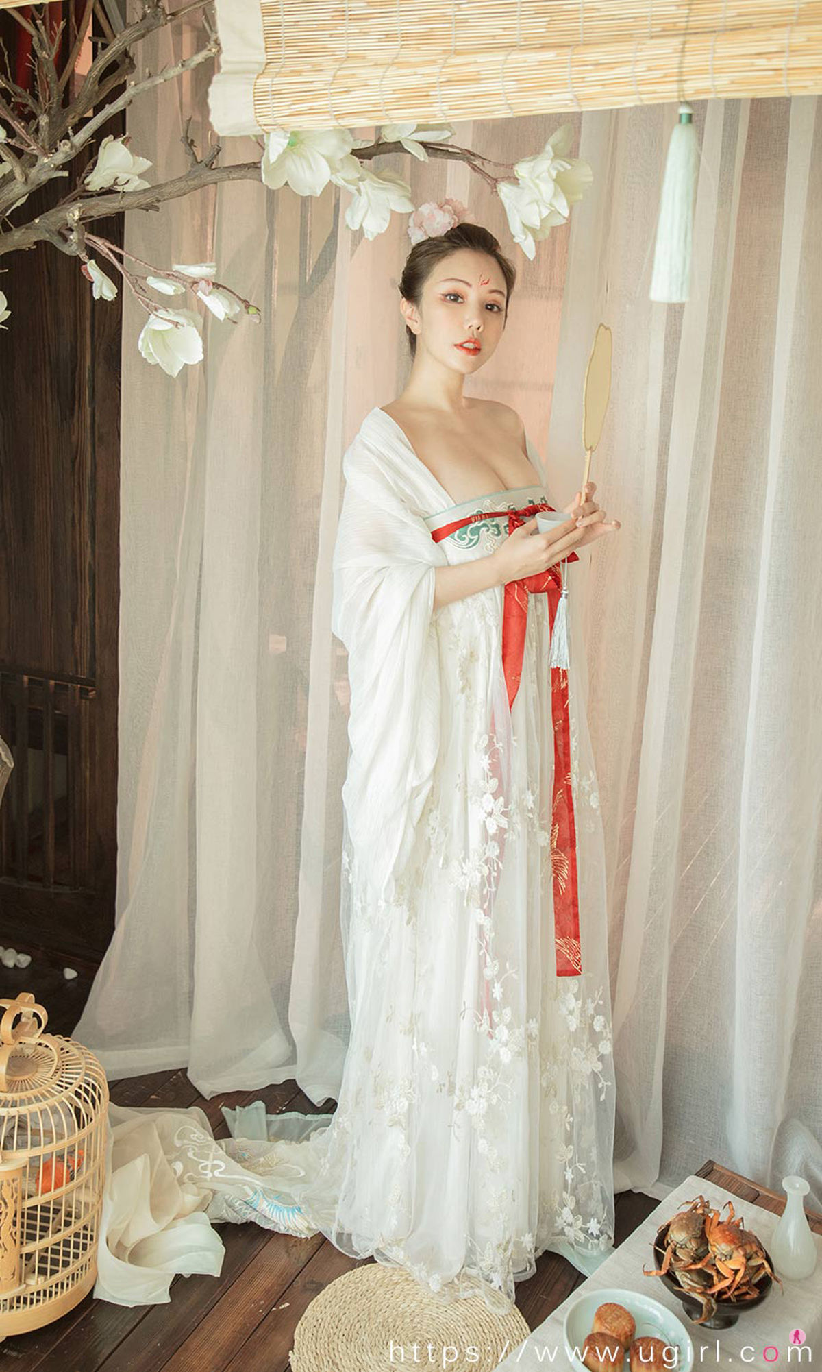 UGirls 爱尤物 No.1923 妮小妖 花满月夜 [35P]