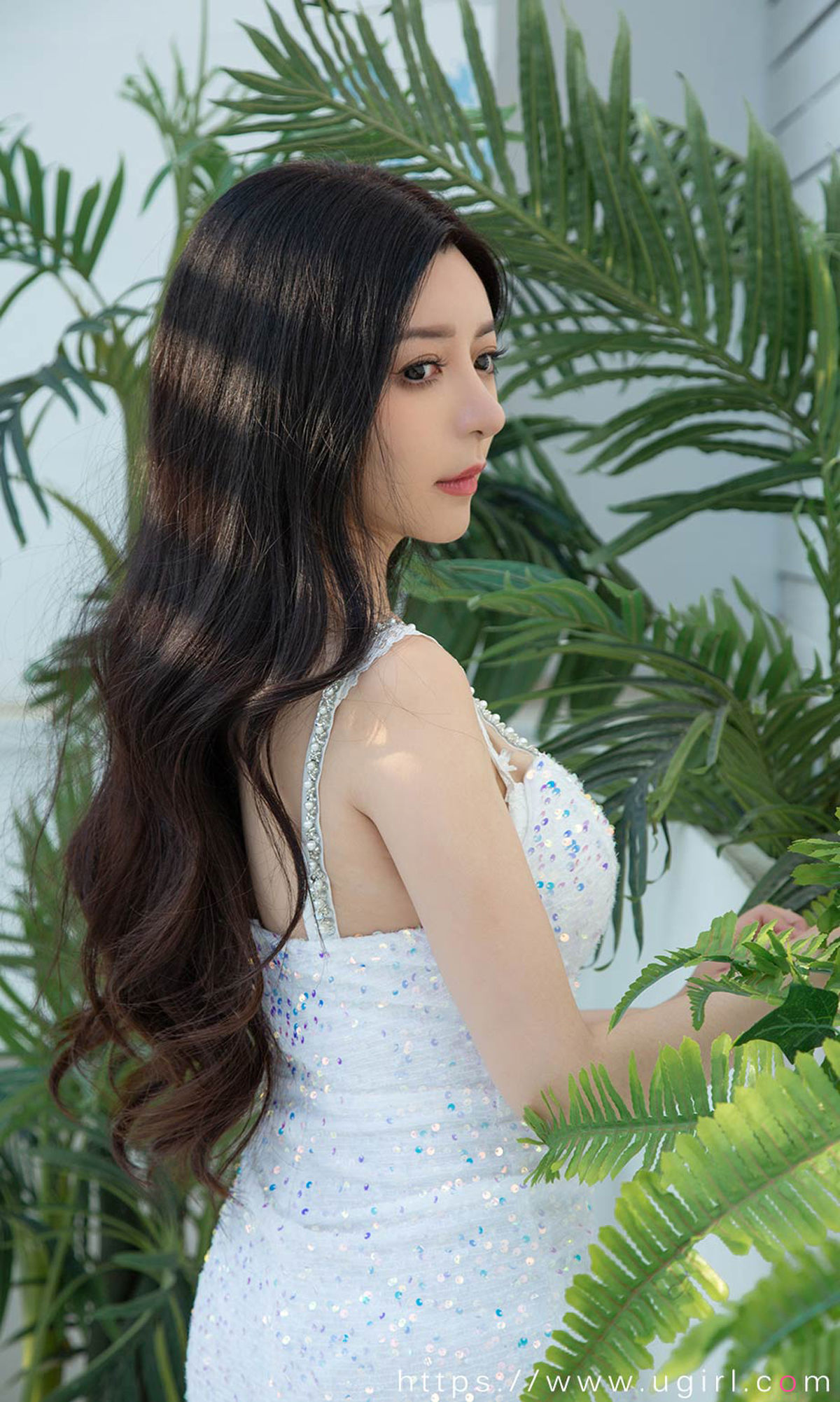 UGirls 爱尤物 No.2114 lulu 趣味书屋 [35P]