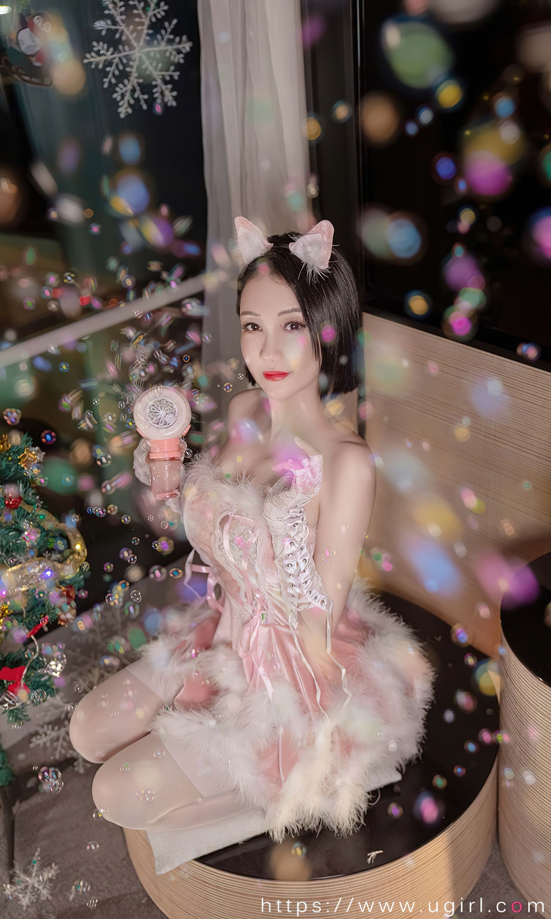 UGirls 爱尤物 No.2482 果儿Victoria 圣诞恋曲 [35P]