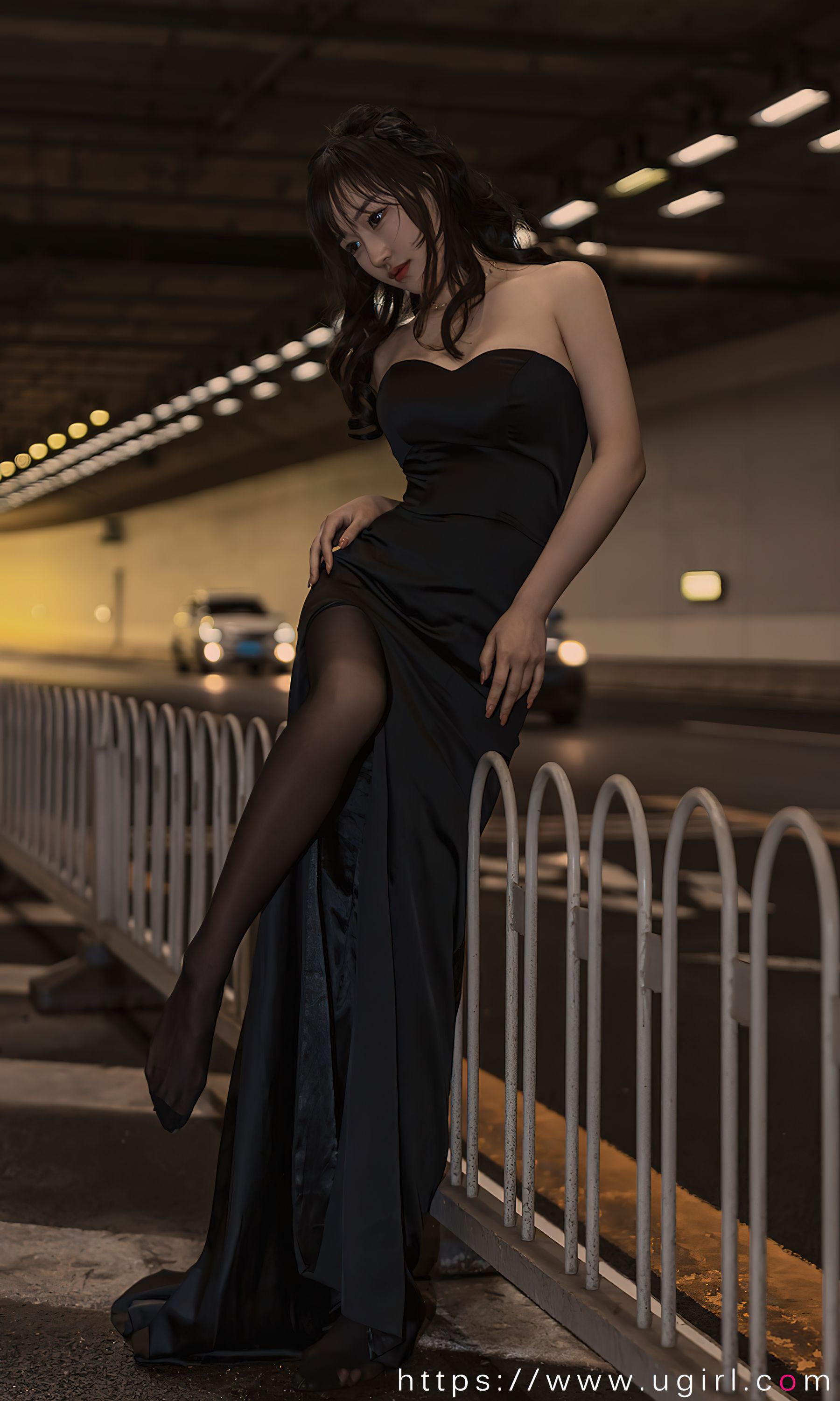 UGirls 爱尤物 No.2349 西门小玉 迷魂隧道 [35P]