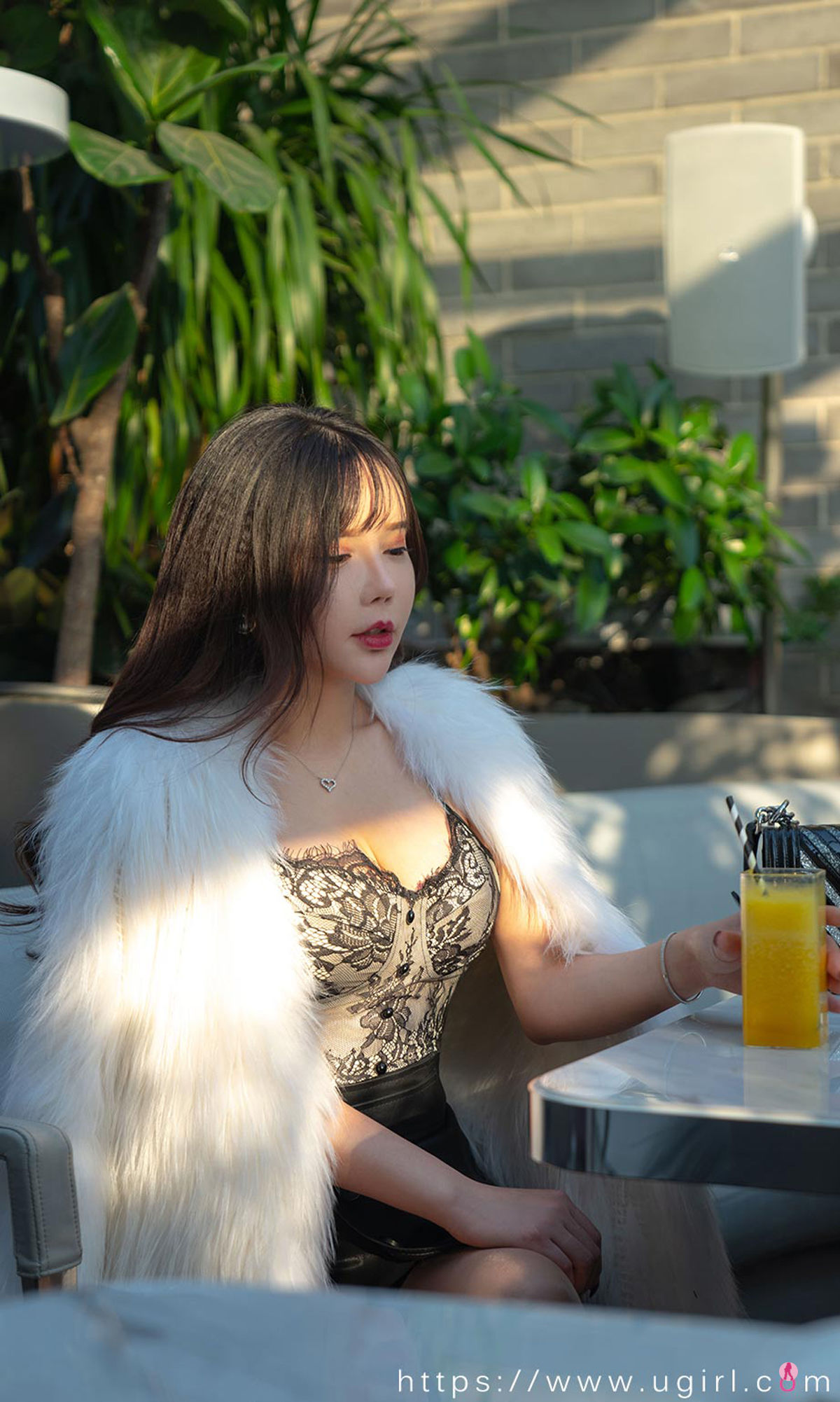 UGirls 爱尤物 No.2277 艾小青 午间香茶 [35P]