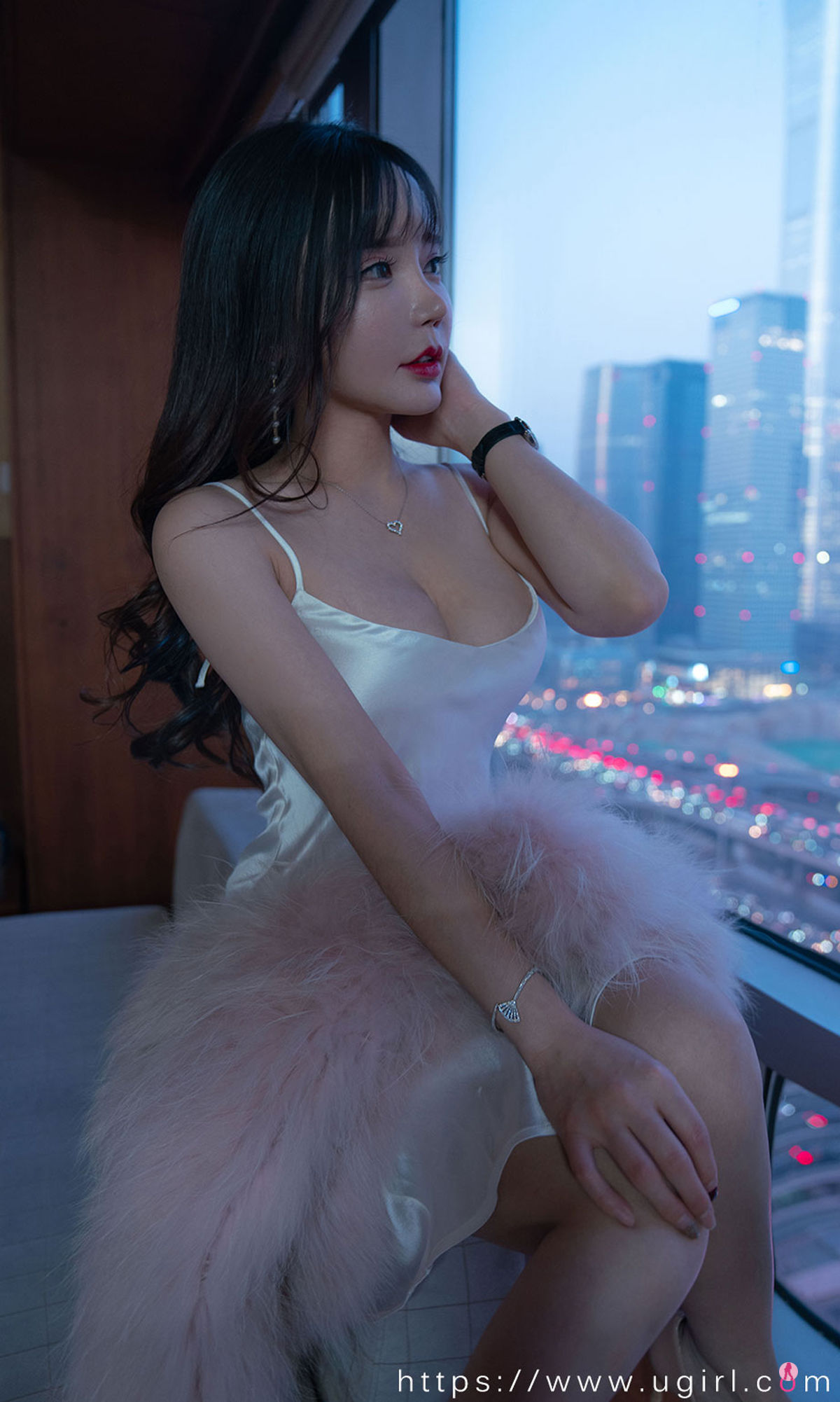 UGirls 爱尤物 No.2291 艾小青 暮色将晚 [35P]