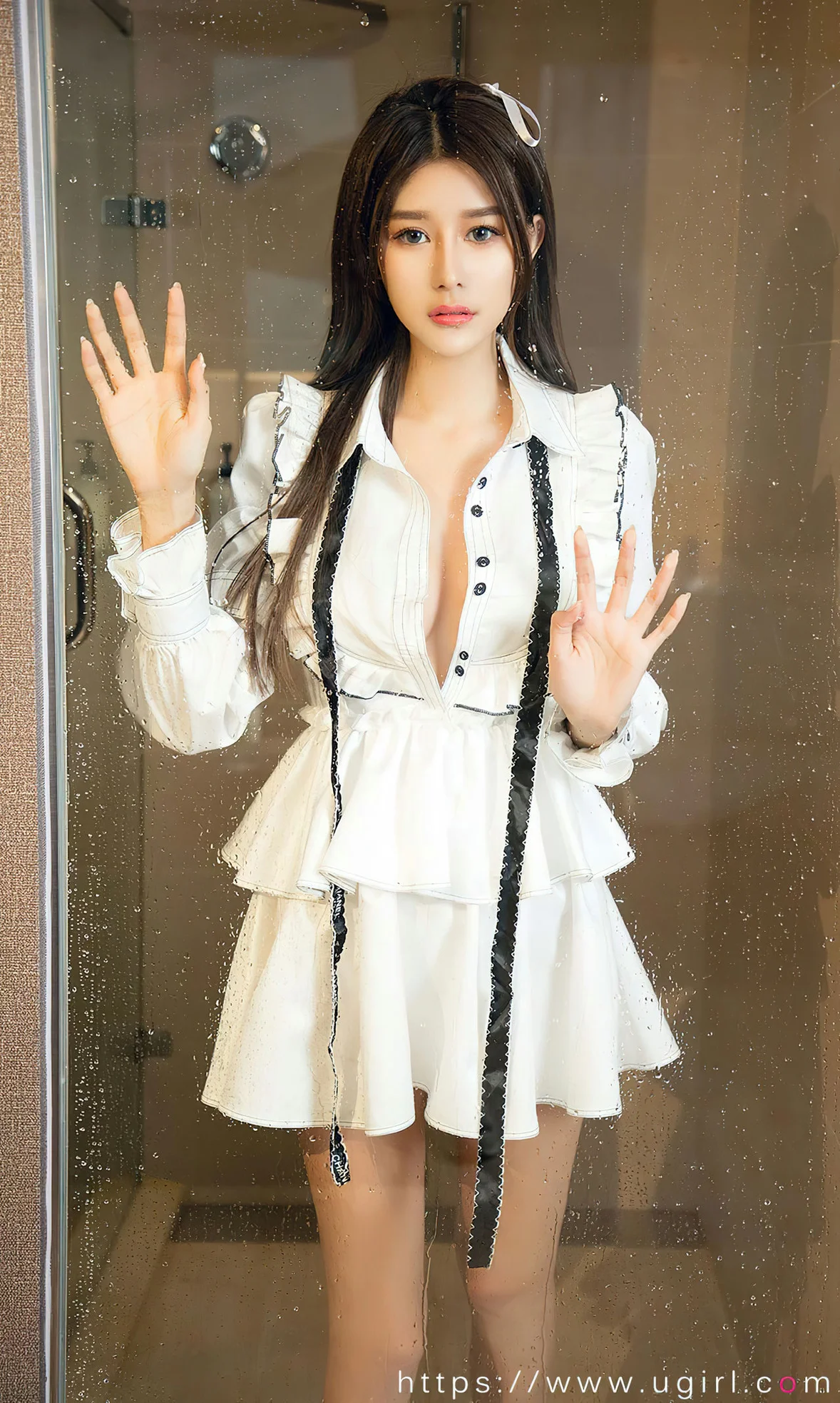 UGirls 爱尤物 No.2599 欣怡 慢慢的爱 [35P]