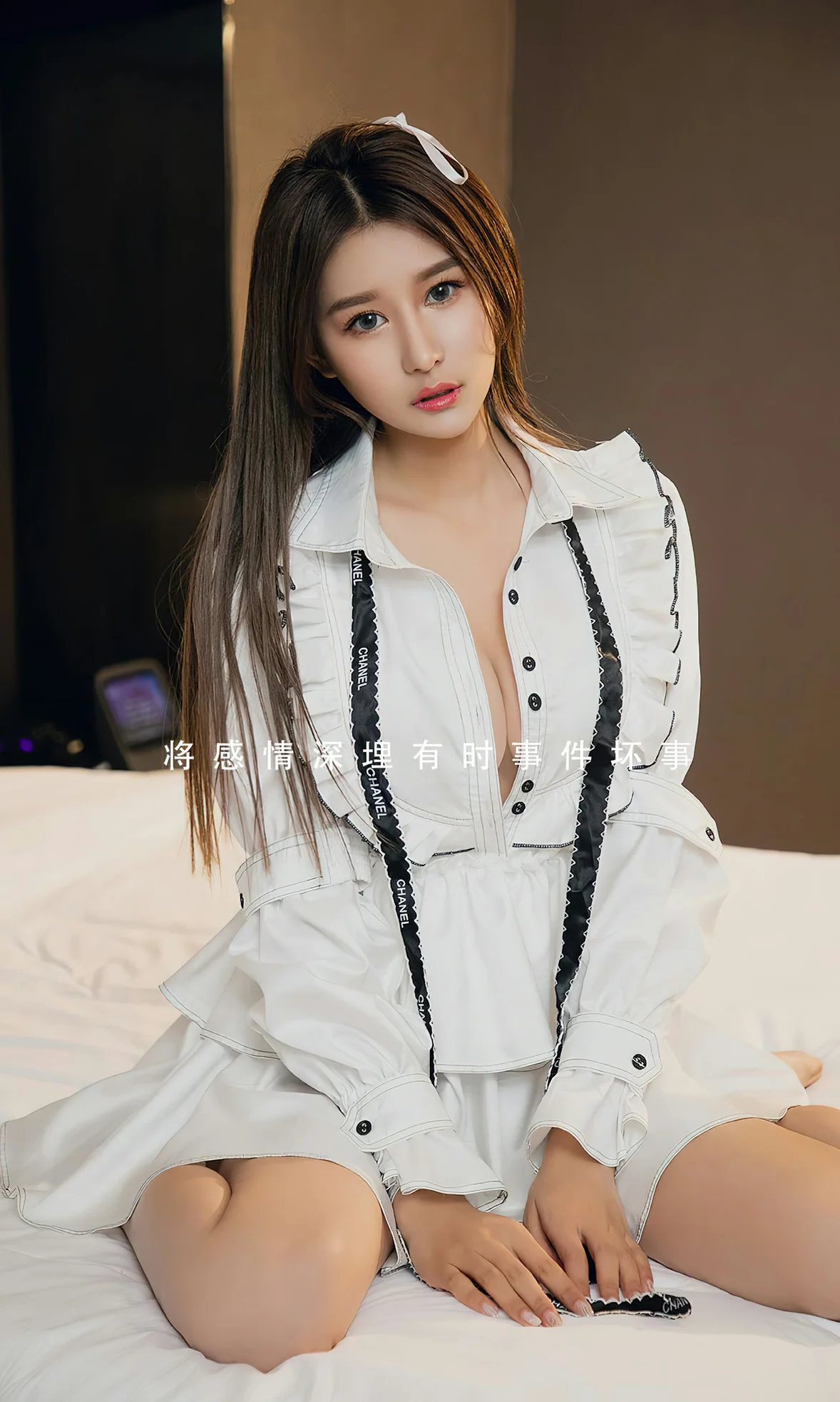 UGirls 爱尤物 No.2599 欣怡 慢慢的爱 [35P]