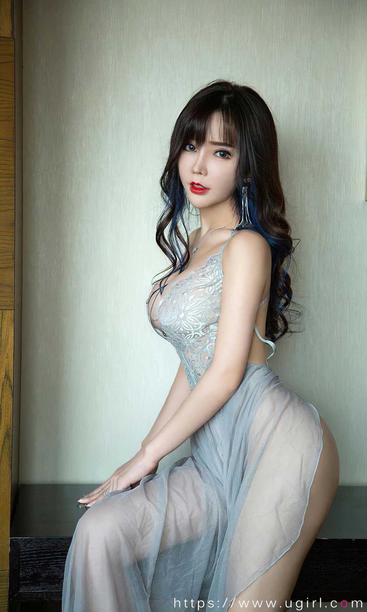 UGirls 爱尤物 No.2606 艾小青 在逃公主 [35P]