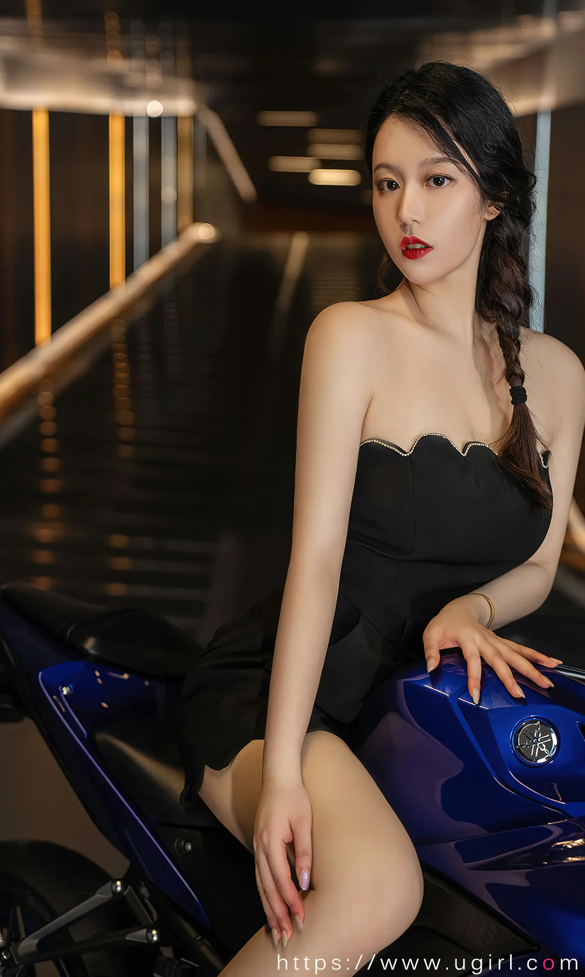 UGirls 爱尤物 No.2661 钟晴 想牵你的手 [35P]