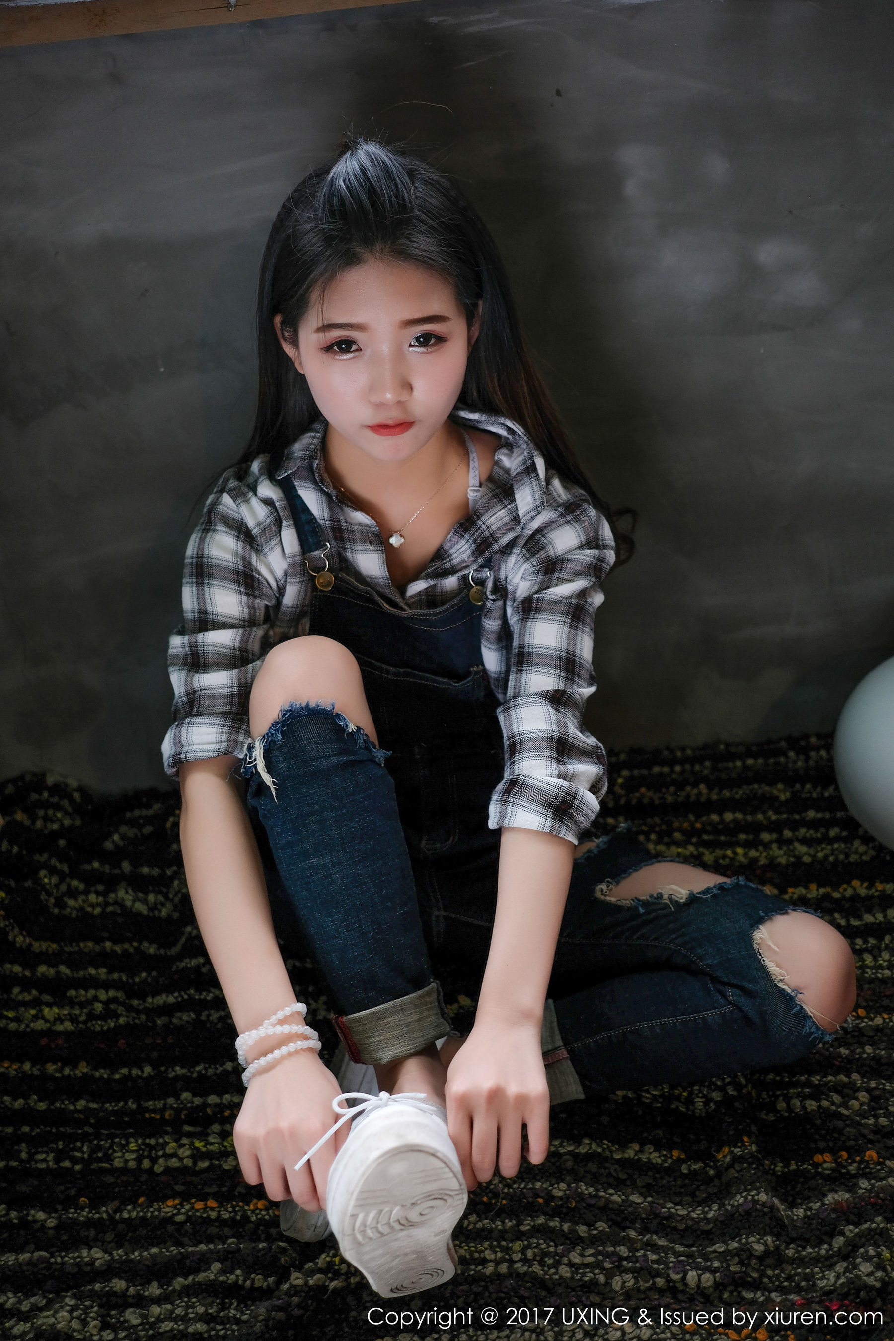 可爱的小叶子《清纯甜美可人的萝莉》 优星馆UXING VOL.044 [36P]