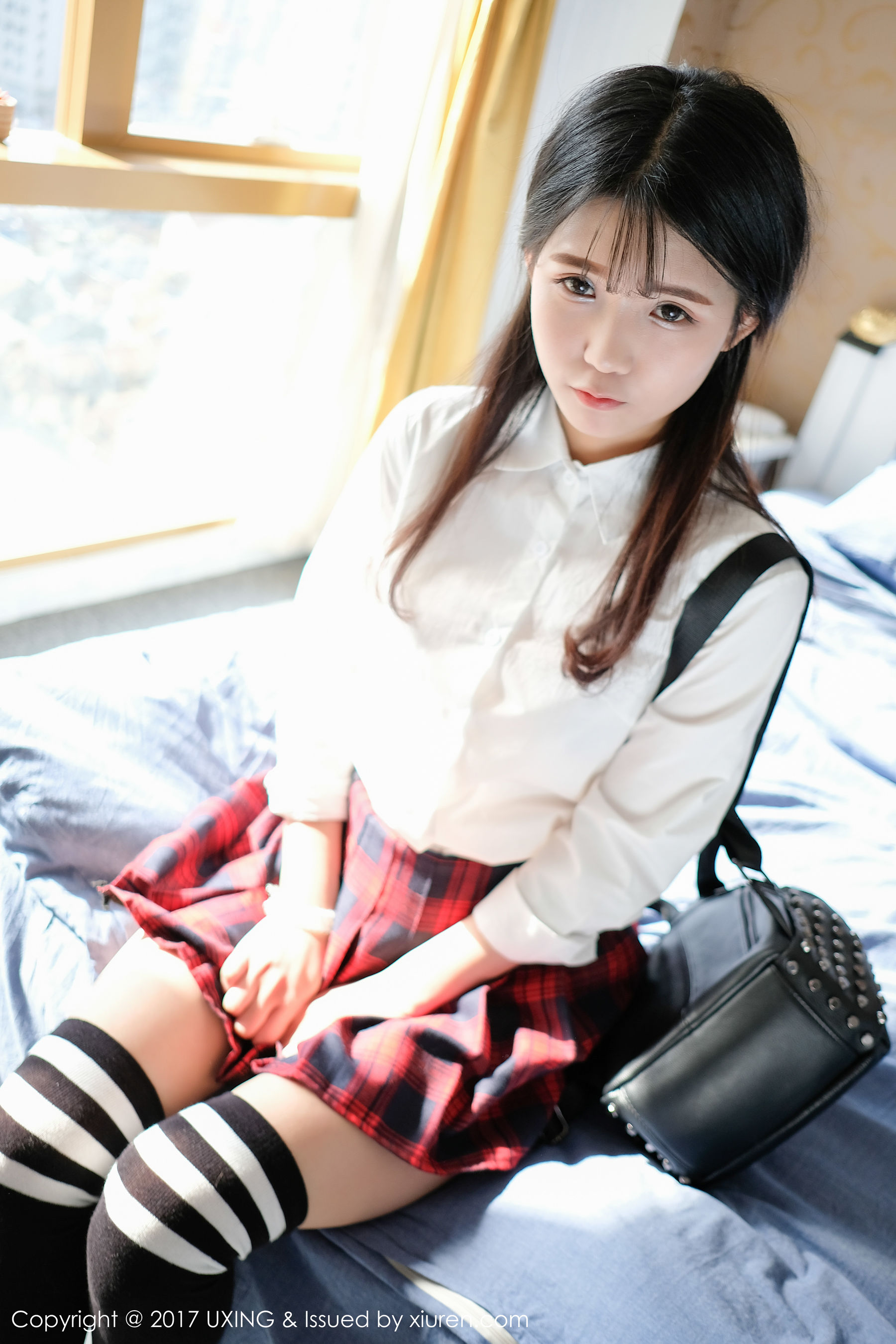 可爱的小叶子《衬衫学生装+蕾丝内衣装扮》 优星馆UXING VOL.046 [50P]