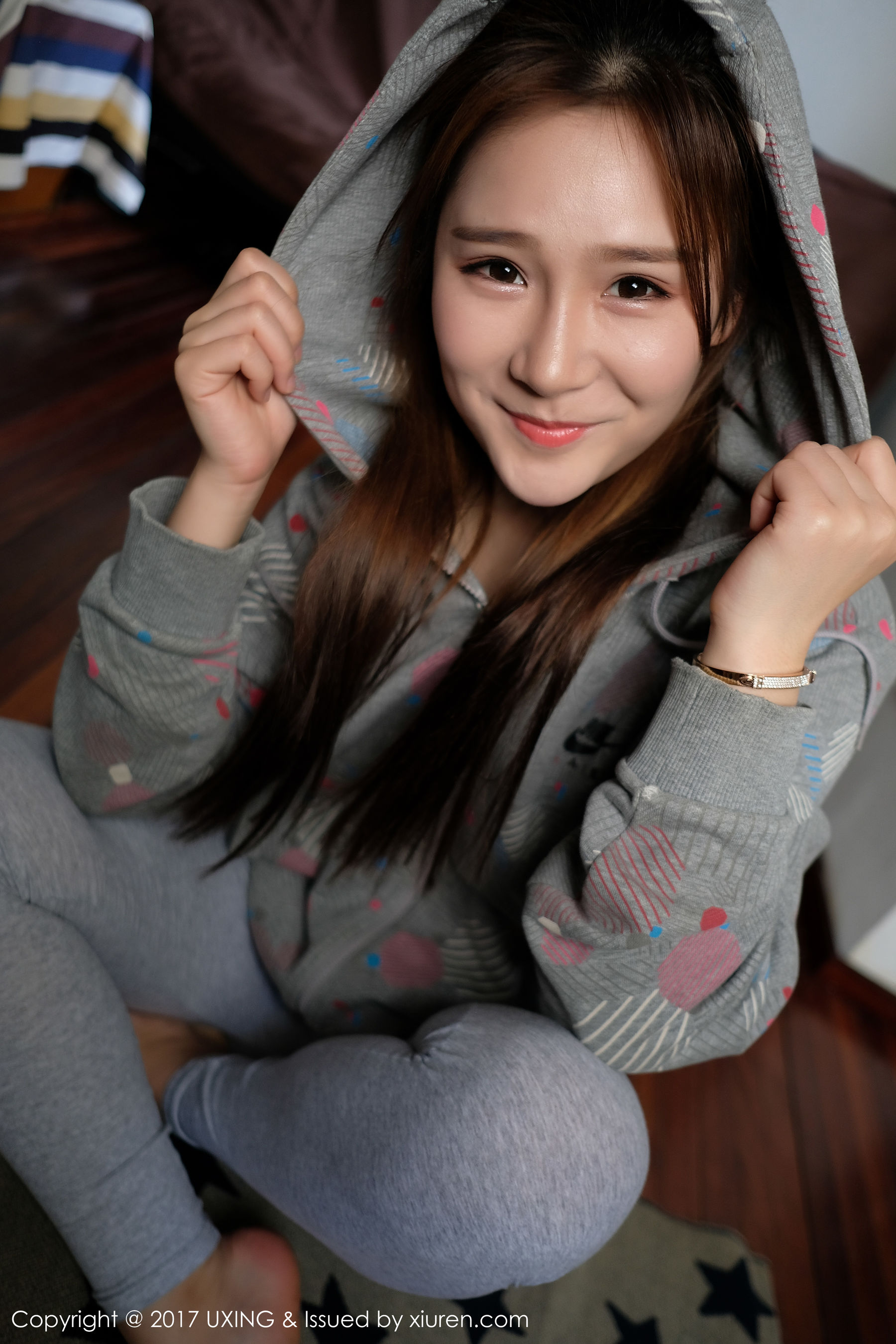 羊羊Suger《满满青春少女气息的妹子》 优星馆UXING VOL.054 [44P]