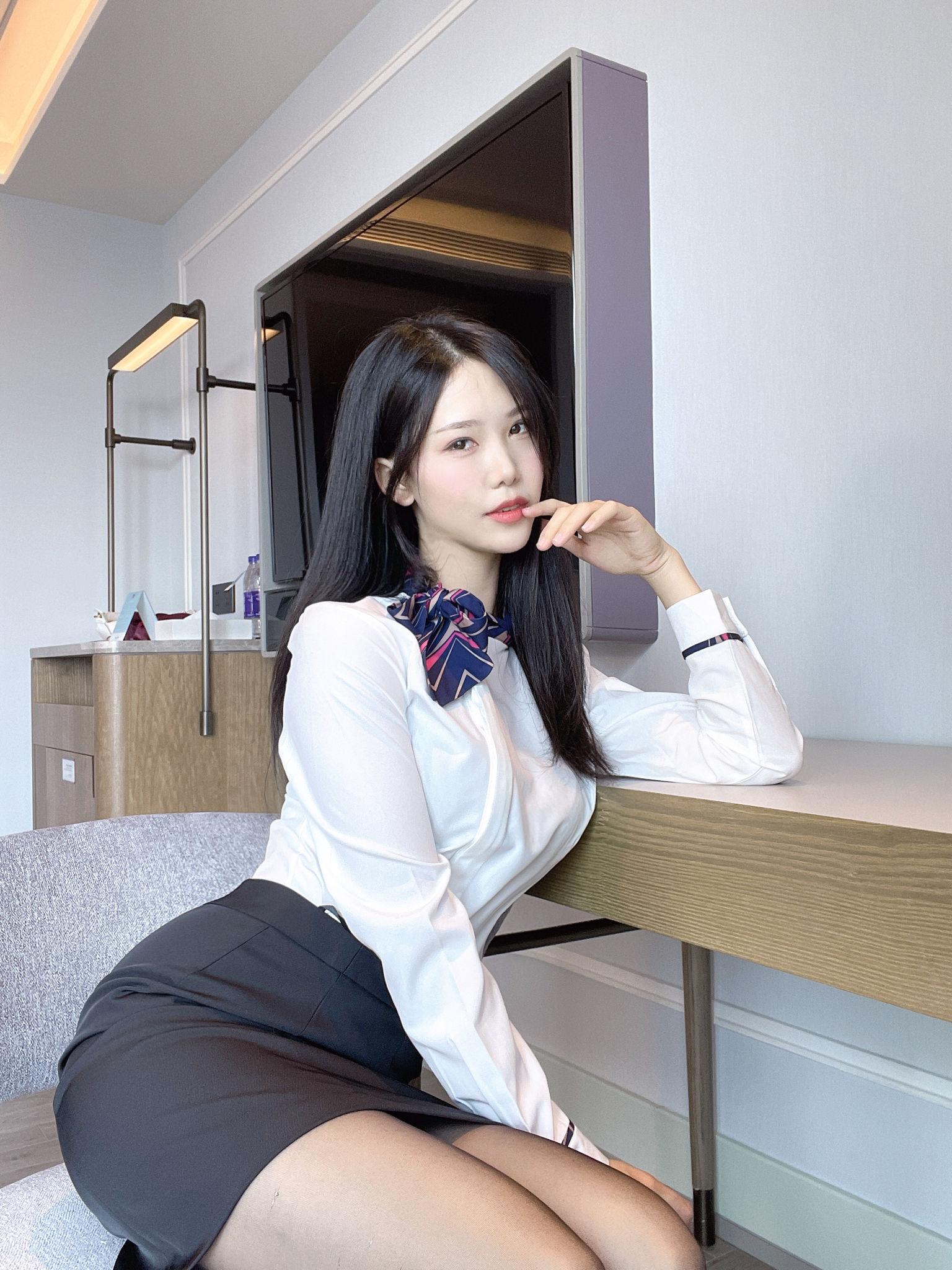 抖娘-利世图集 – 绳缚空姐 [40P]