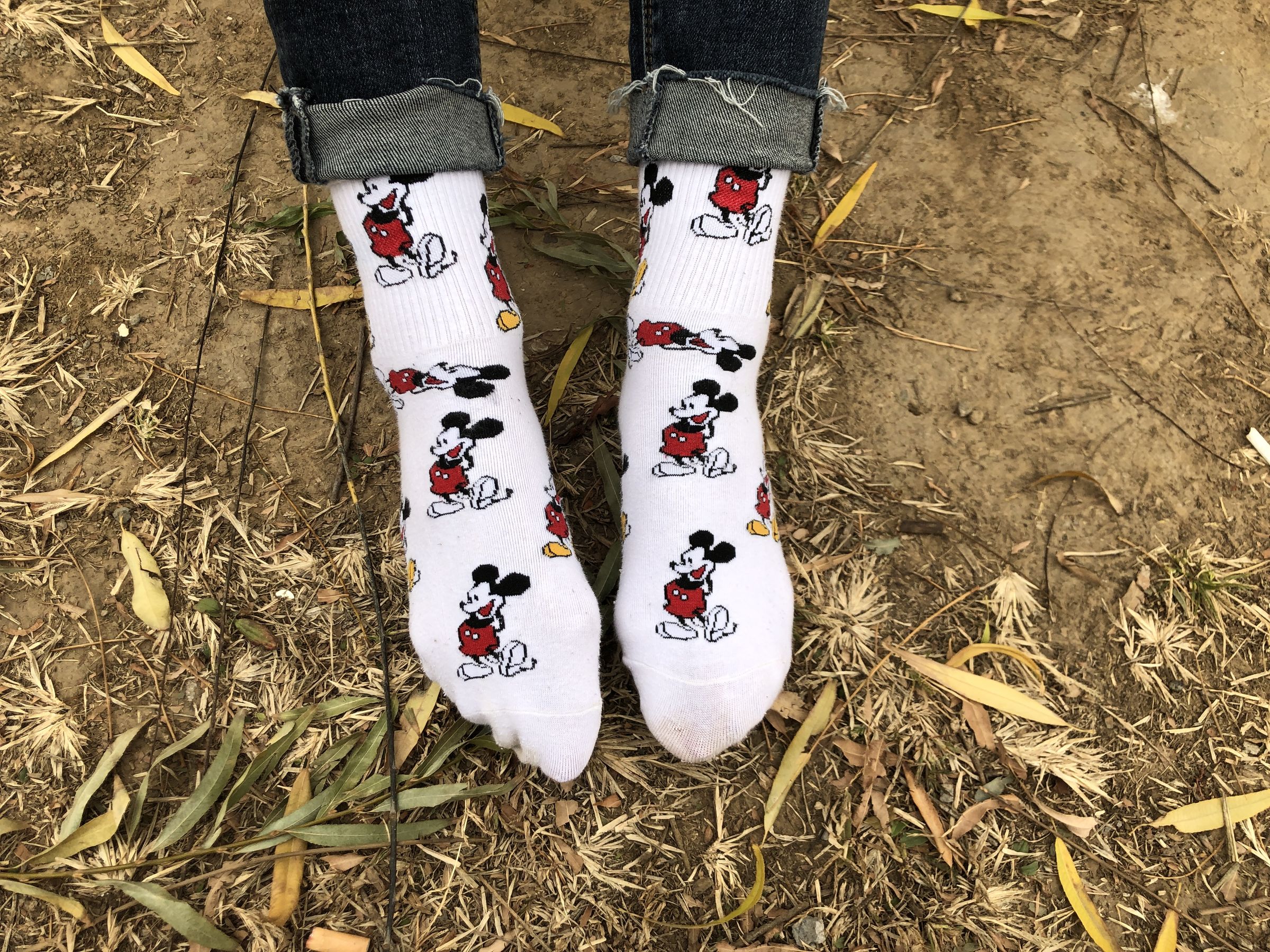 安乔乔儿(Nia乔乔) No.010 红甲裸足 [129P]