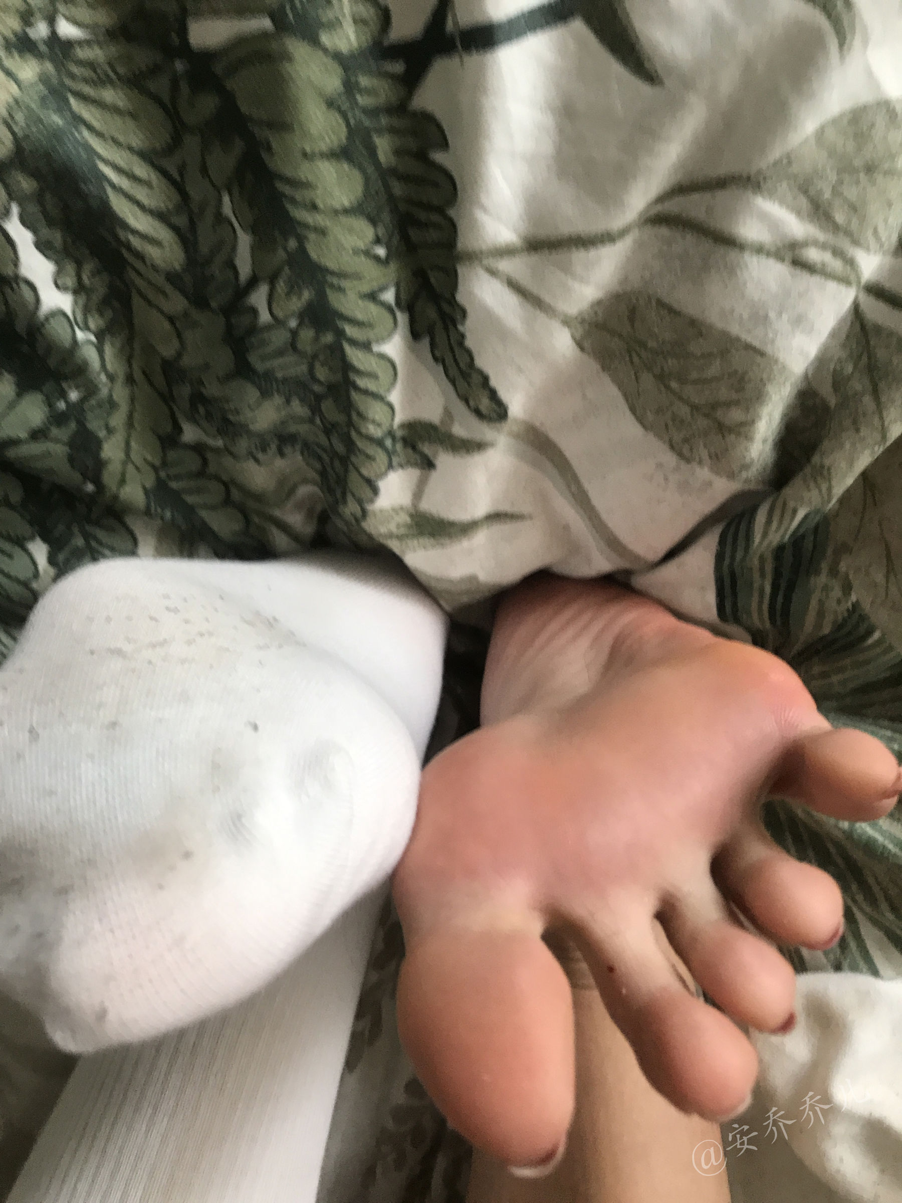 安乔乔儿(Nia乔乔) No.019 健身房白袜 [135P]