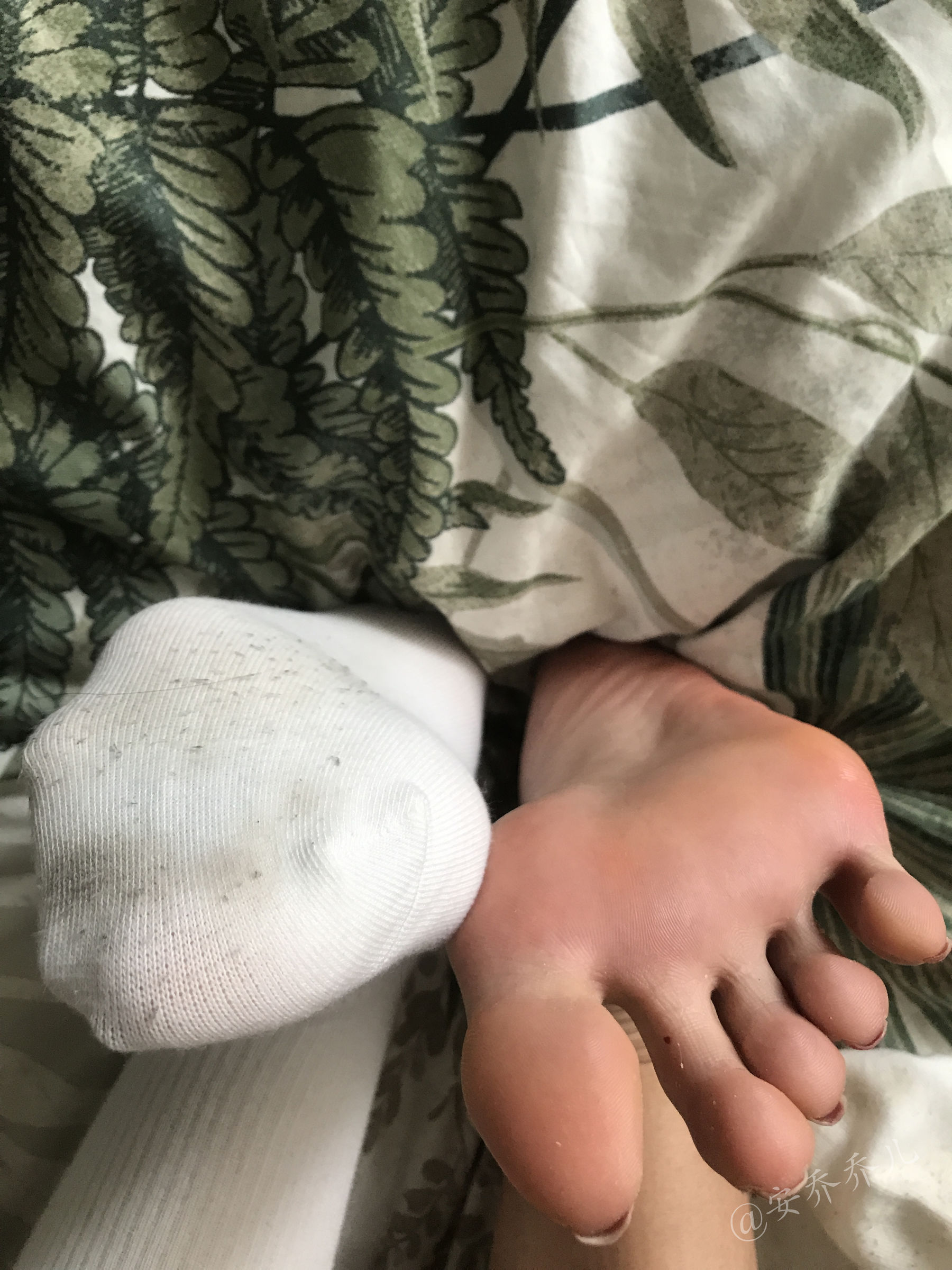 安乔乔儿(Nia乔乔) No.019 健身房白袜 [135P]