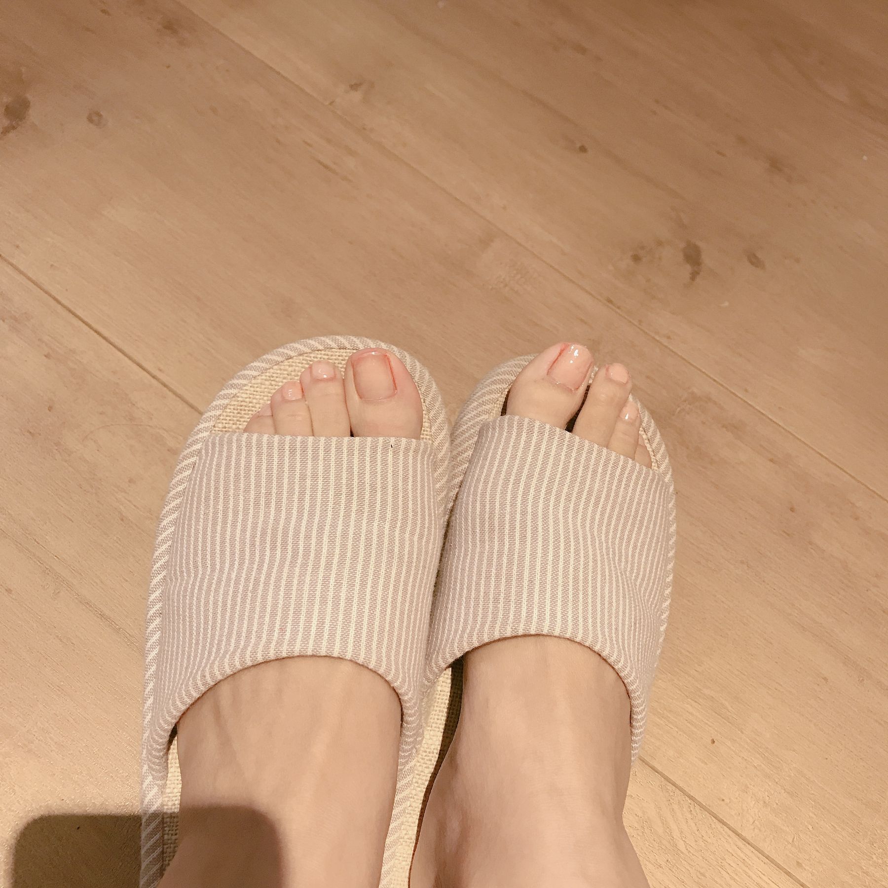 安乔乔儿(Nia乔乔) No.001 牛奶洗脚 [102P]