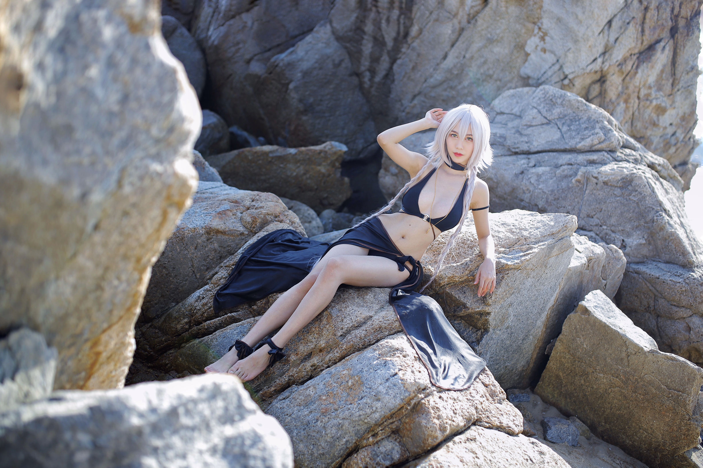 抖娘-利世图集 – 黑贞德泳装 [40P]