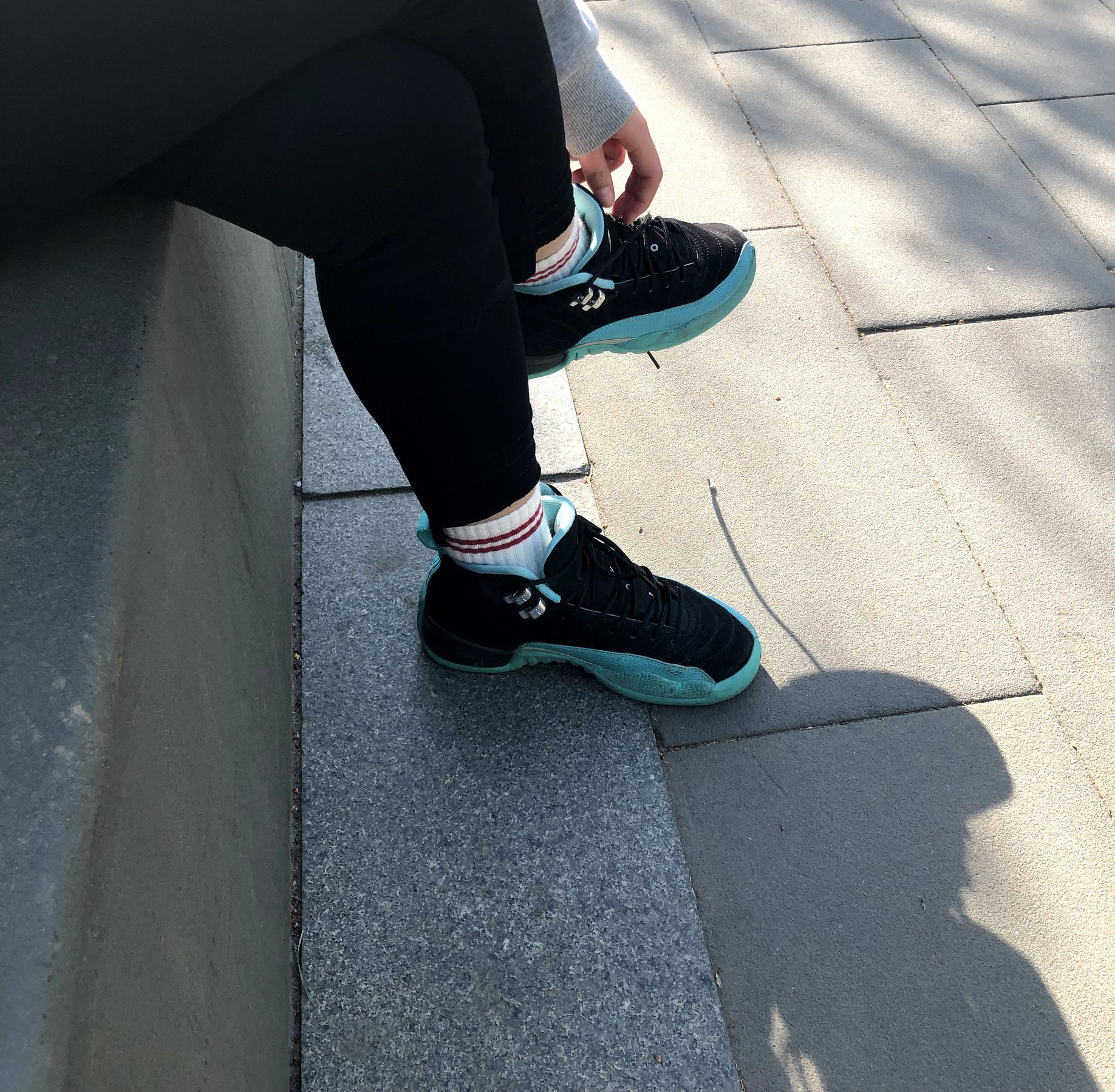 安乔乔儿(Nia乔乔) No.002 户外露脚脚 [80P]