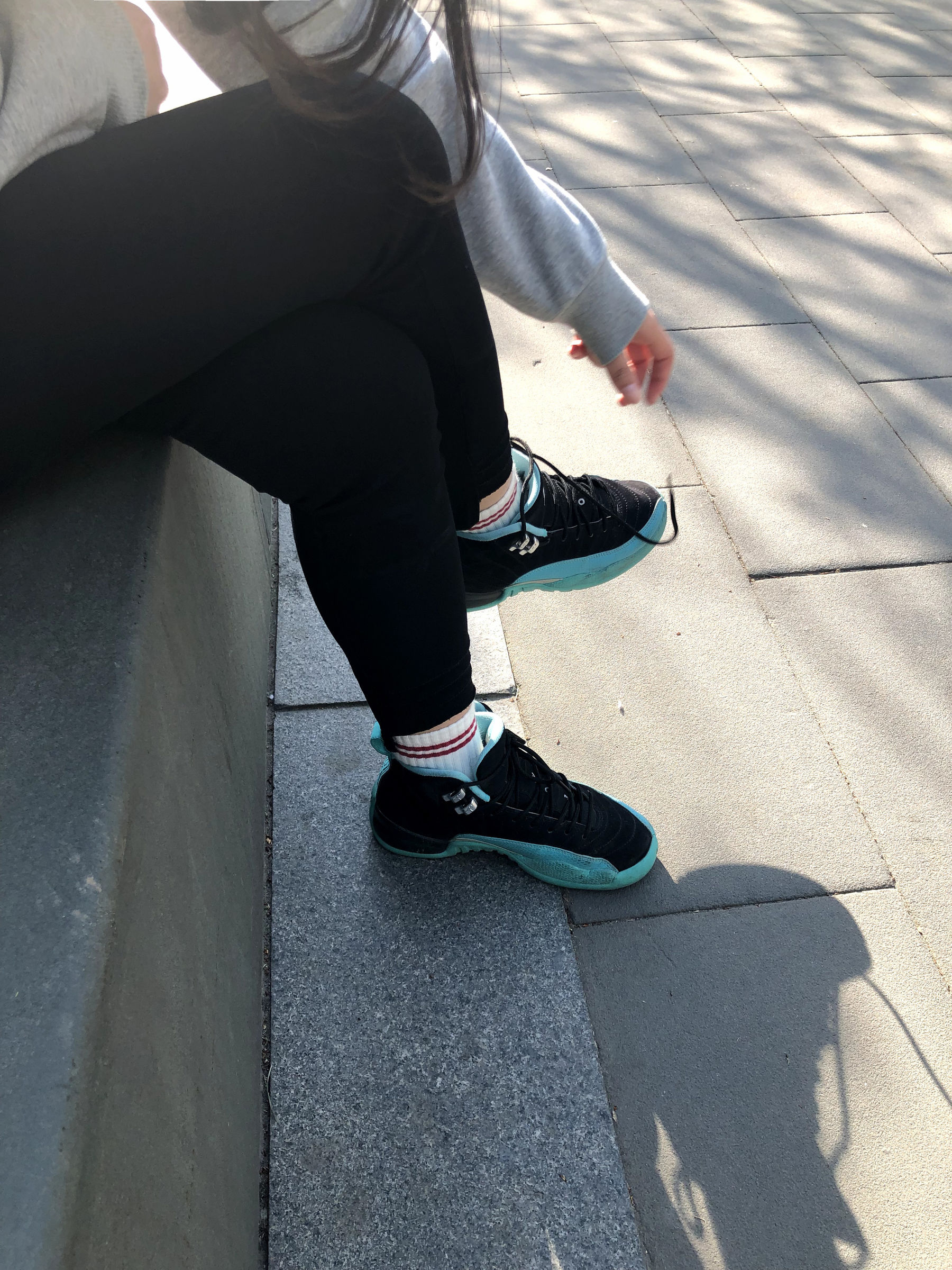 安乔乔儿(Nia乔乔) No.002 户外露脚脚 [80P]