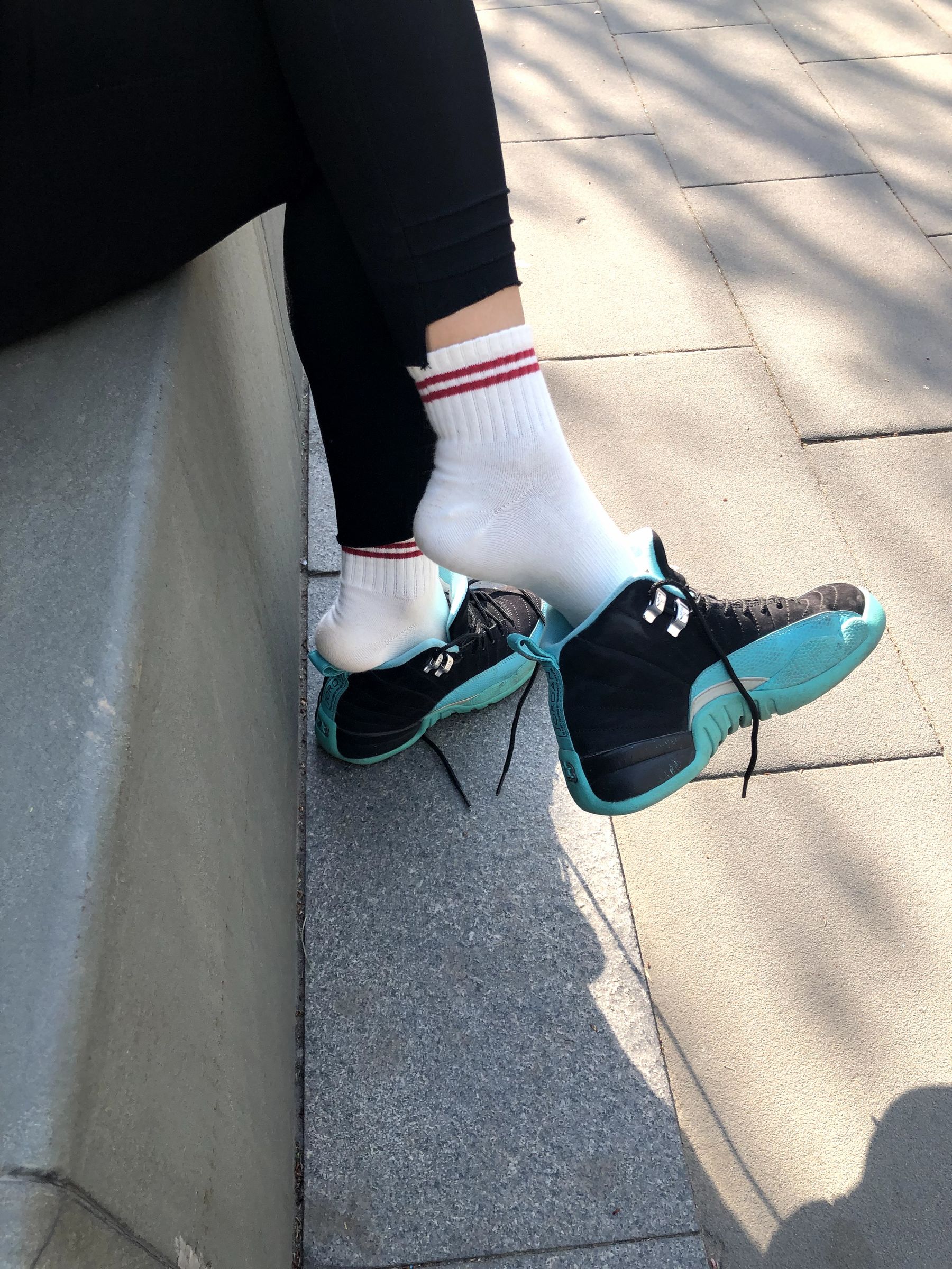 安乔乔儿(Nia乔乔) No.002 户外露脚脚 [80P]