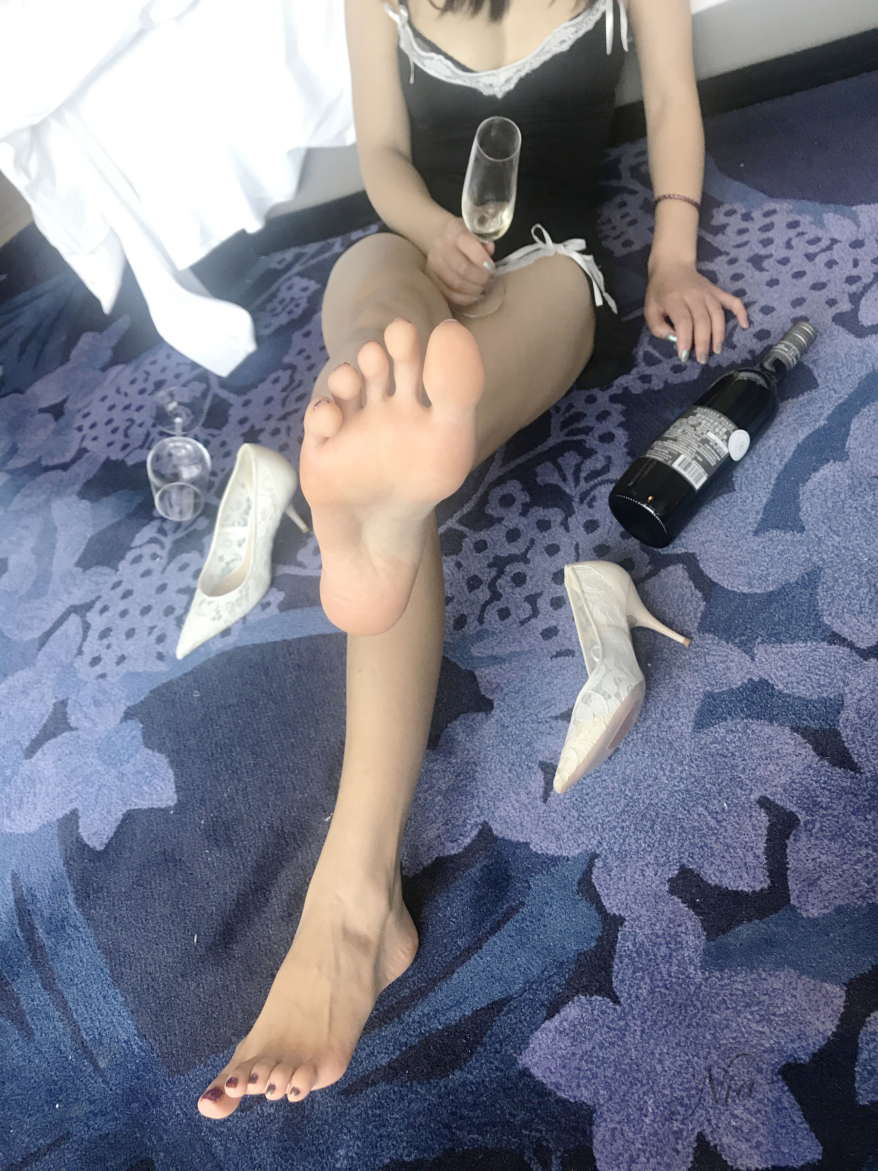 安乔乔儿(Nia乔乔) No.025 宿醉 [117P]