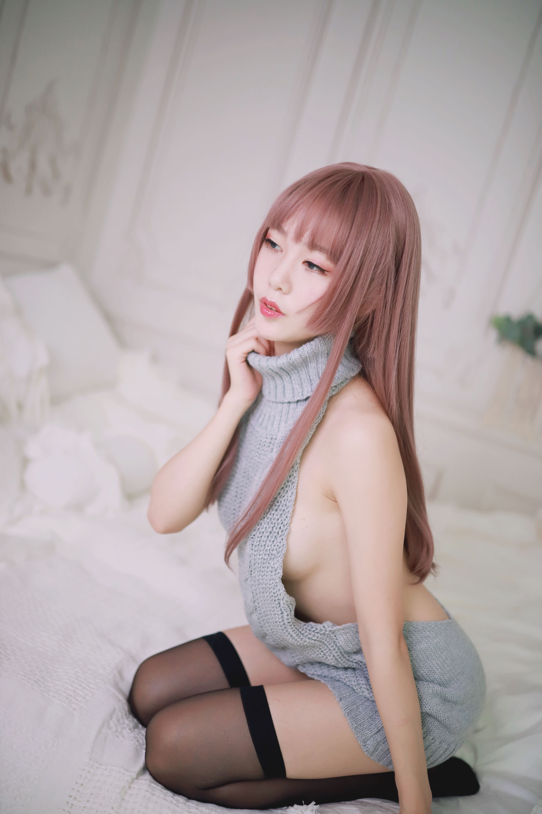 抖娘-利世 – 漏背毛衣 [30P]