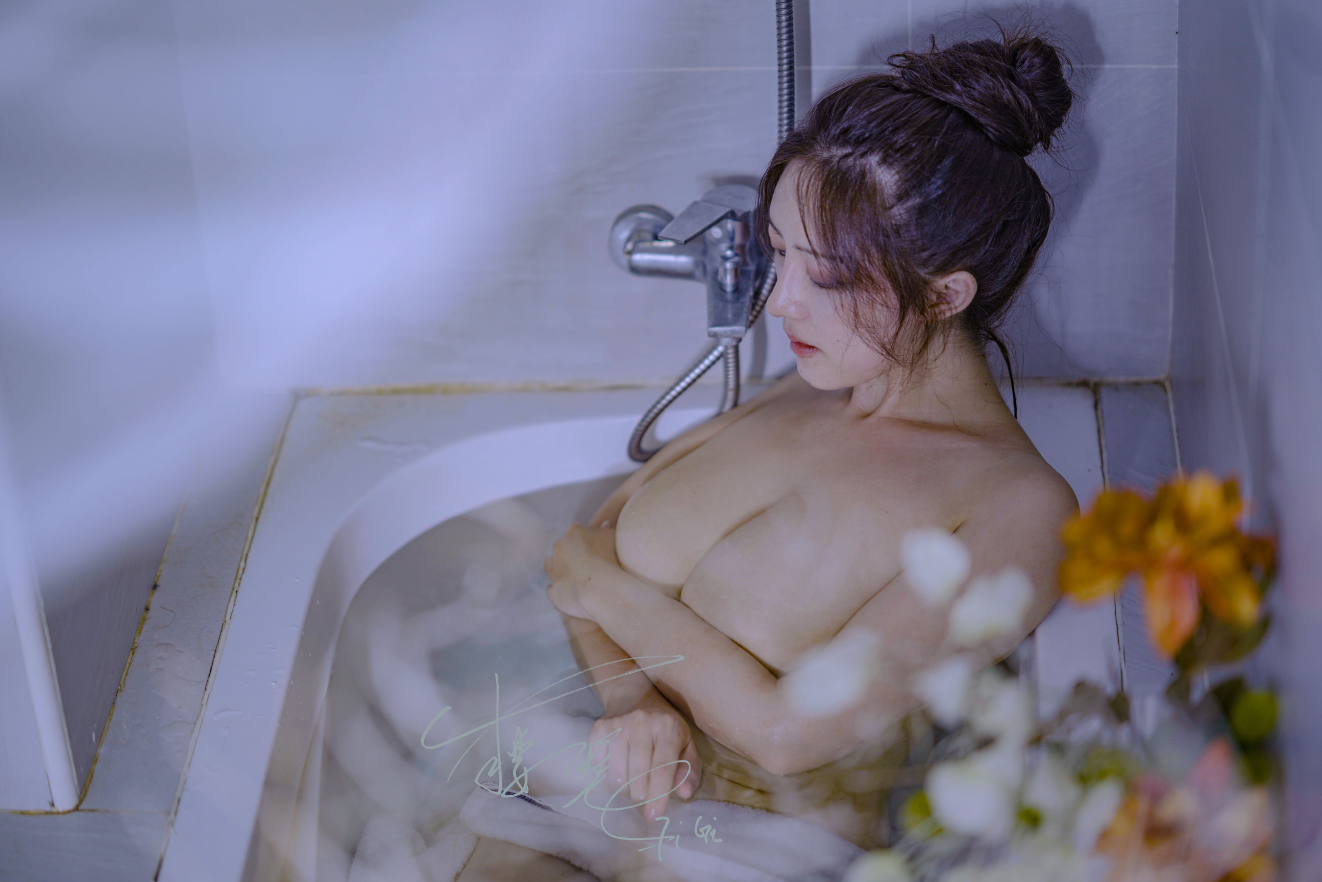 网络红人樱晚gigi – 清衣.池 [25P]