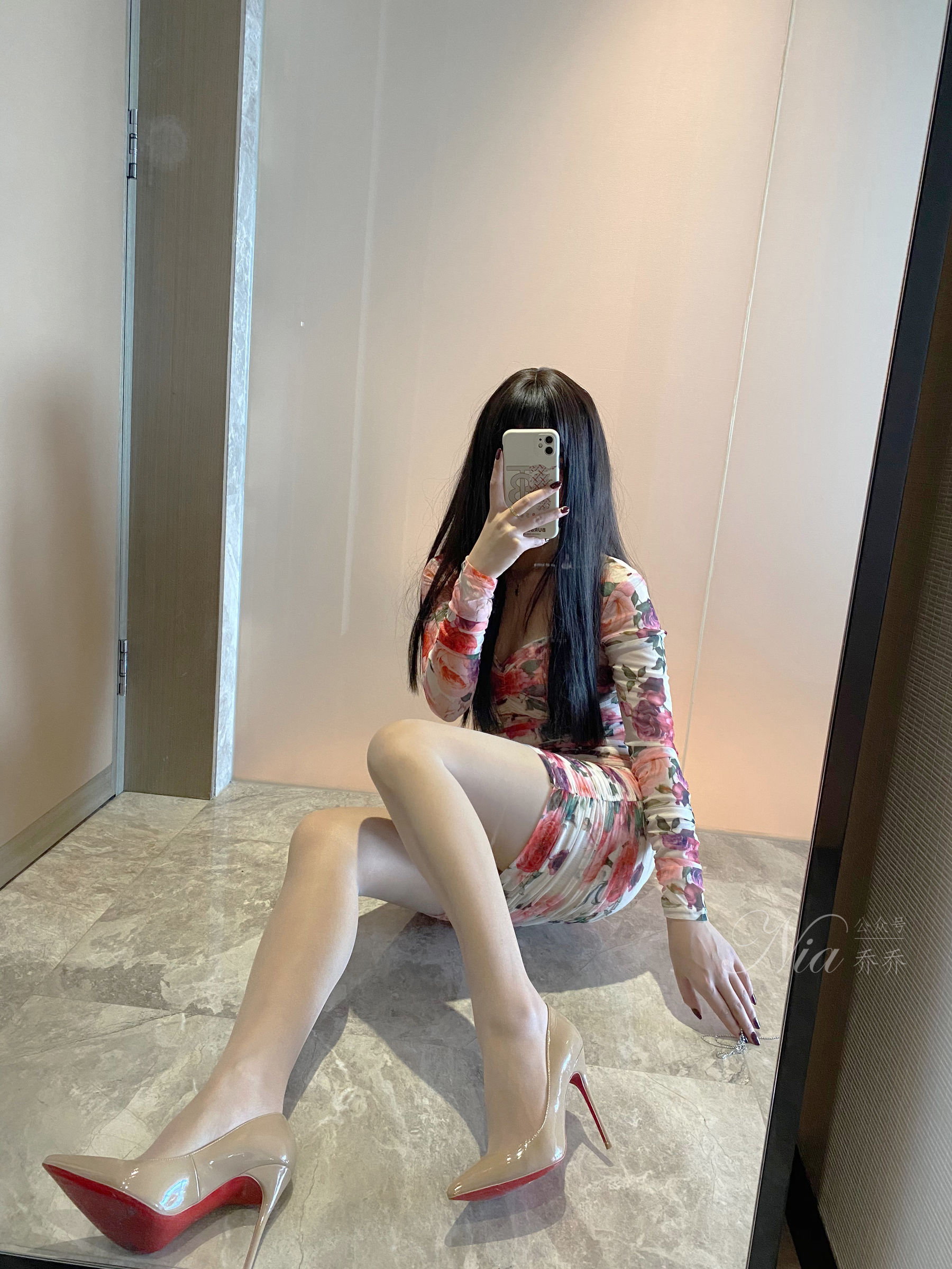 安乔乔儿(Nia乔乔) No.030 温柔少妇风 [90P]