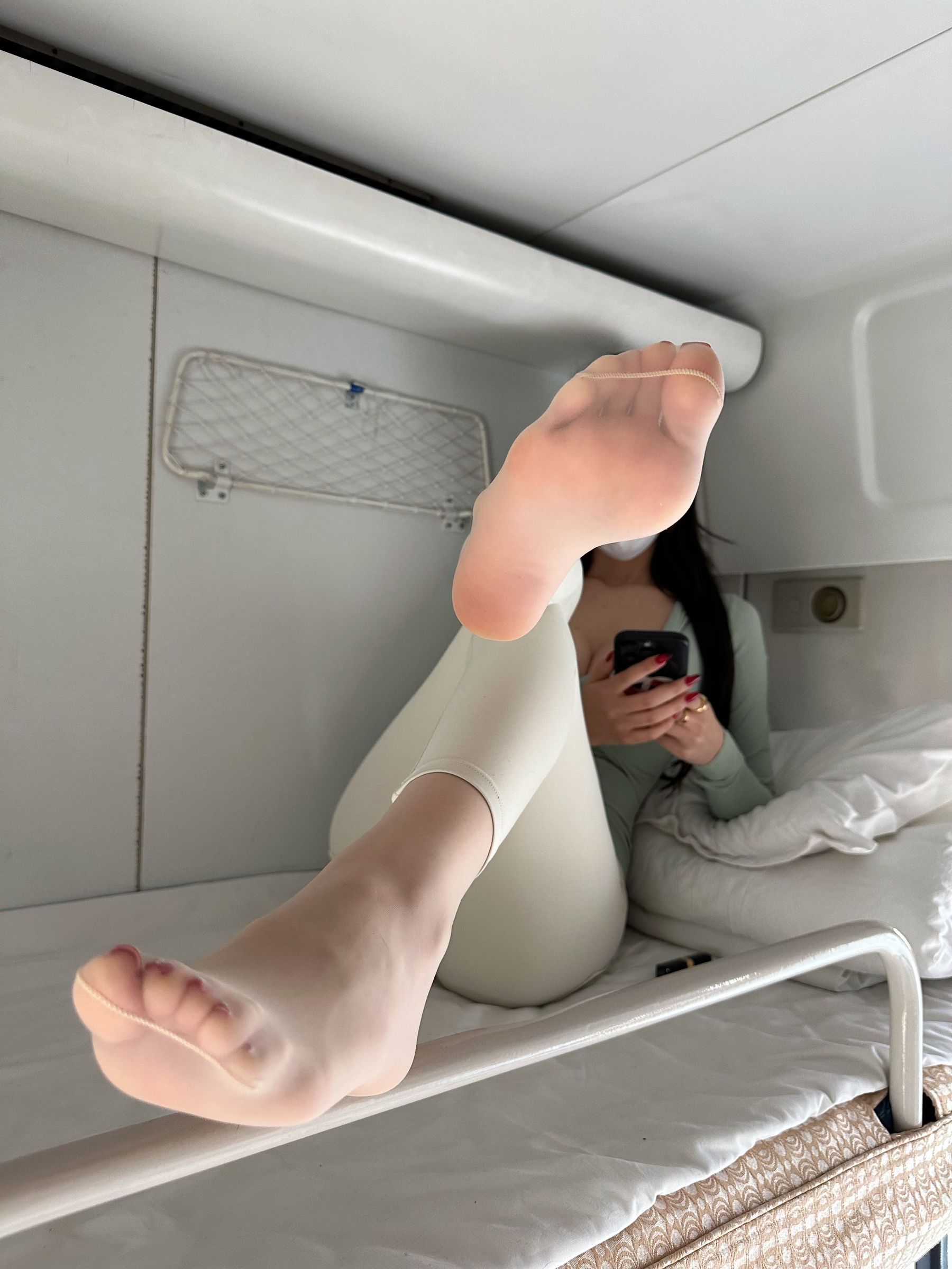 脸红Dearie – 高铁之旅 [80P]