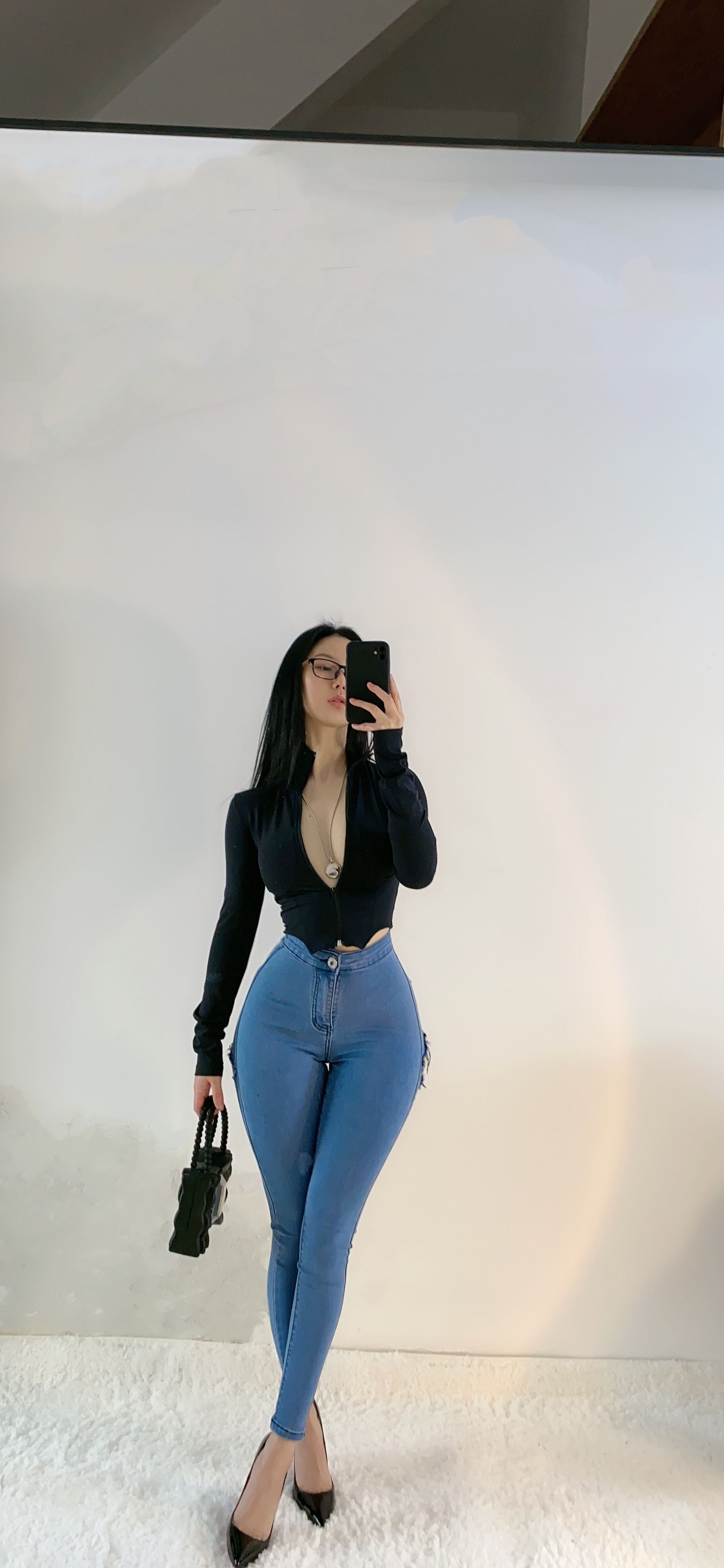 俏妞 – 丝袜长腿翘臀，微密圈合集 [306P]