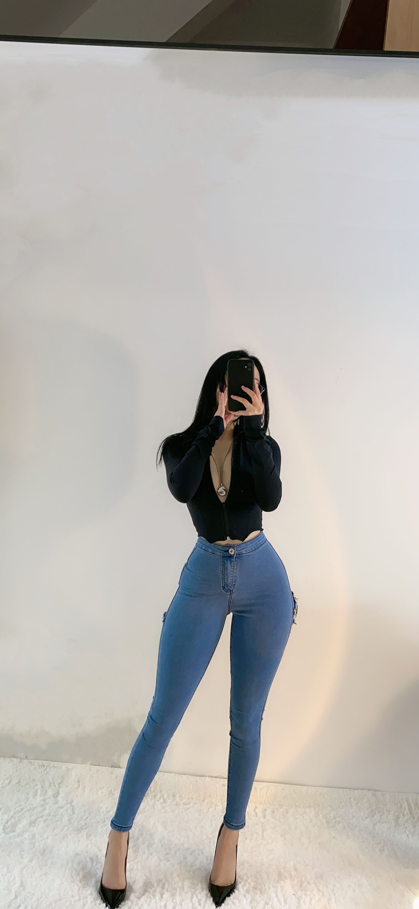 俏妞 – 丝袜长腿翘臀，微密圈合集 [306P]