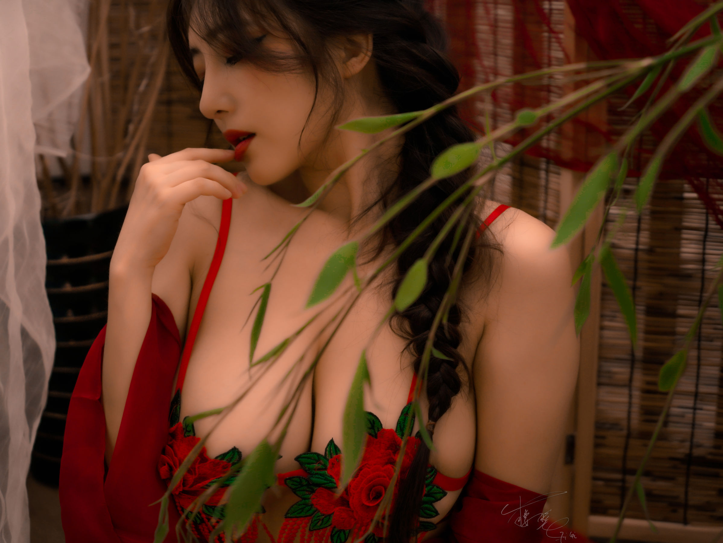 网络红人樱晚gigi – 胭花 [21P]