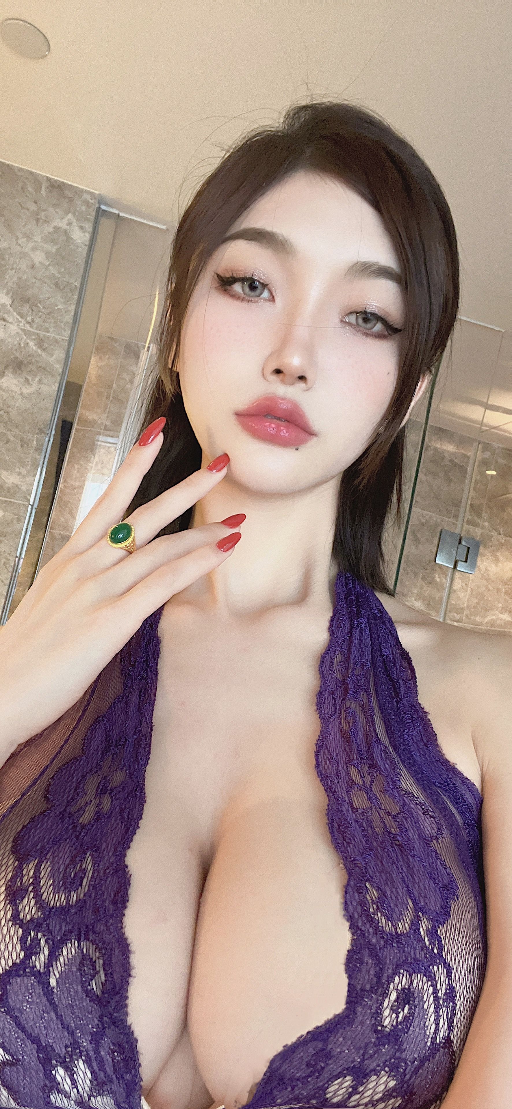 脸红Dearie – 紫色情趣连体衣 [34P]