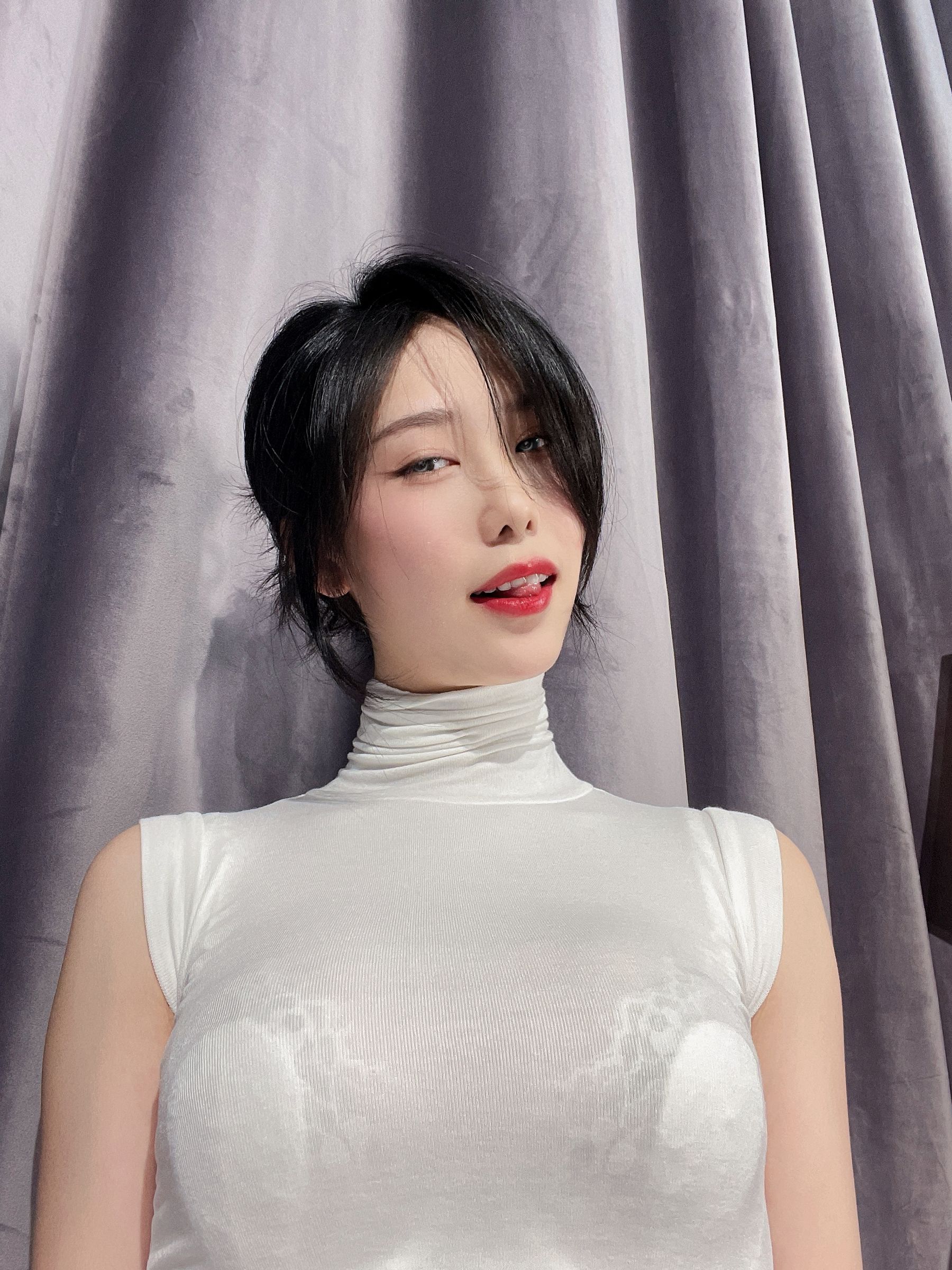 抖娘-利世图集 – 珍珠姐姐 [42P]