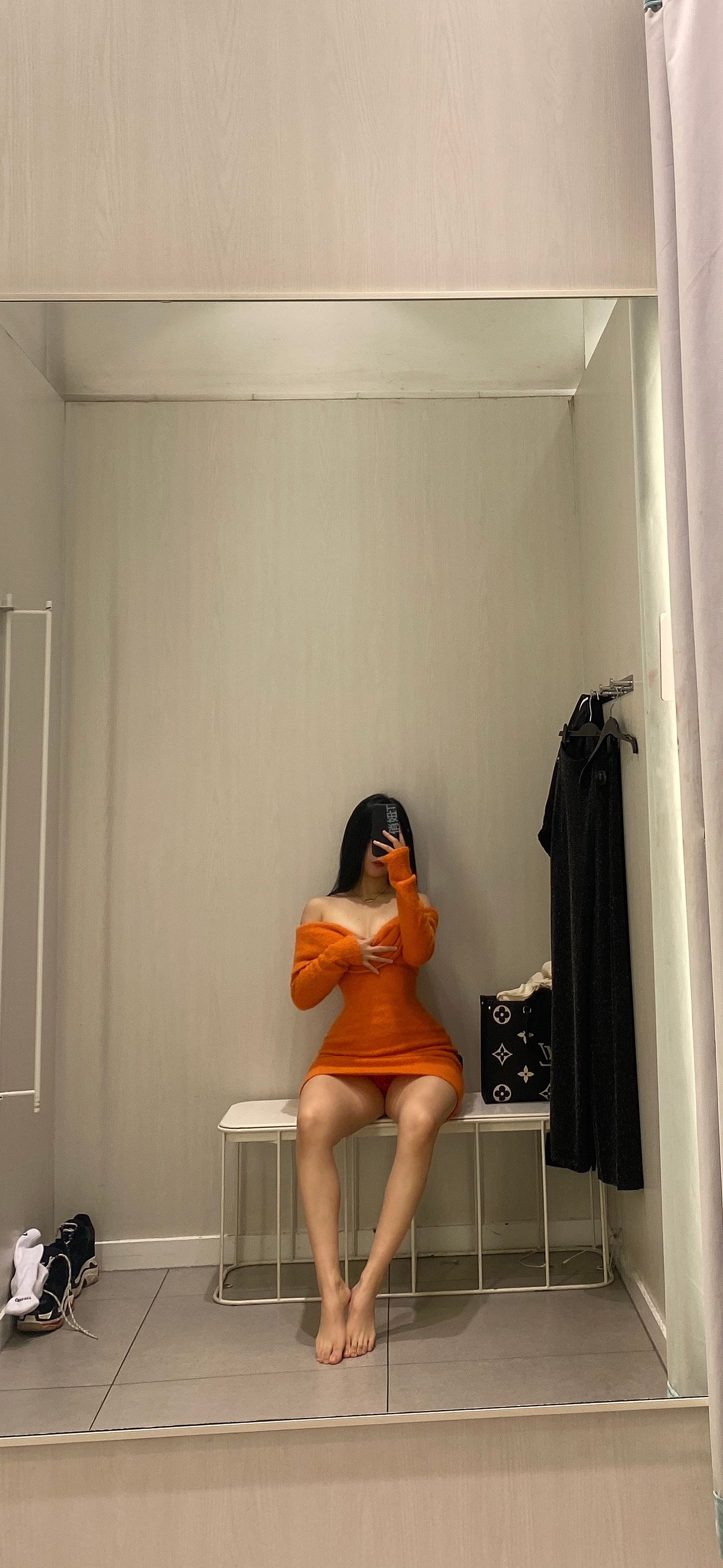 俏妞qiaoniuTT – 试衣间2.0 [13P]