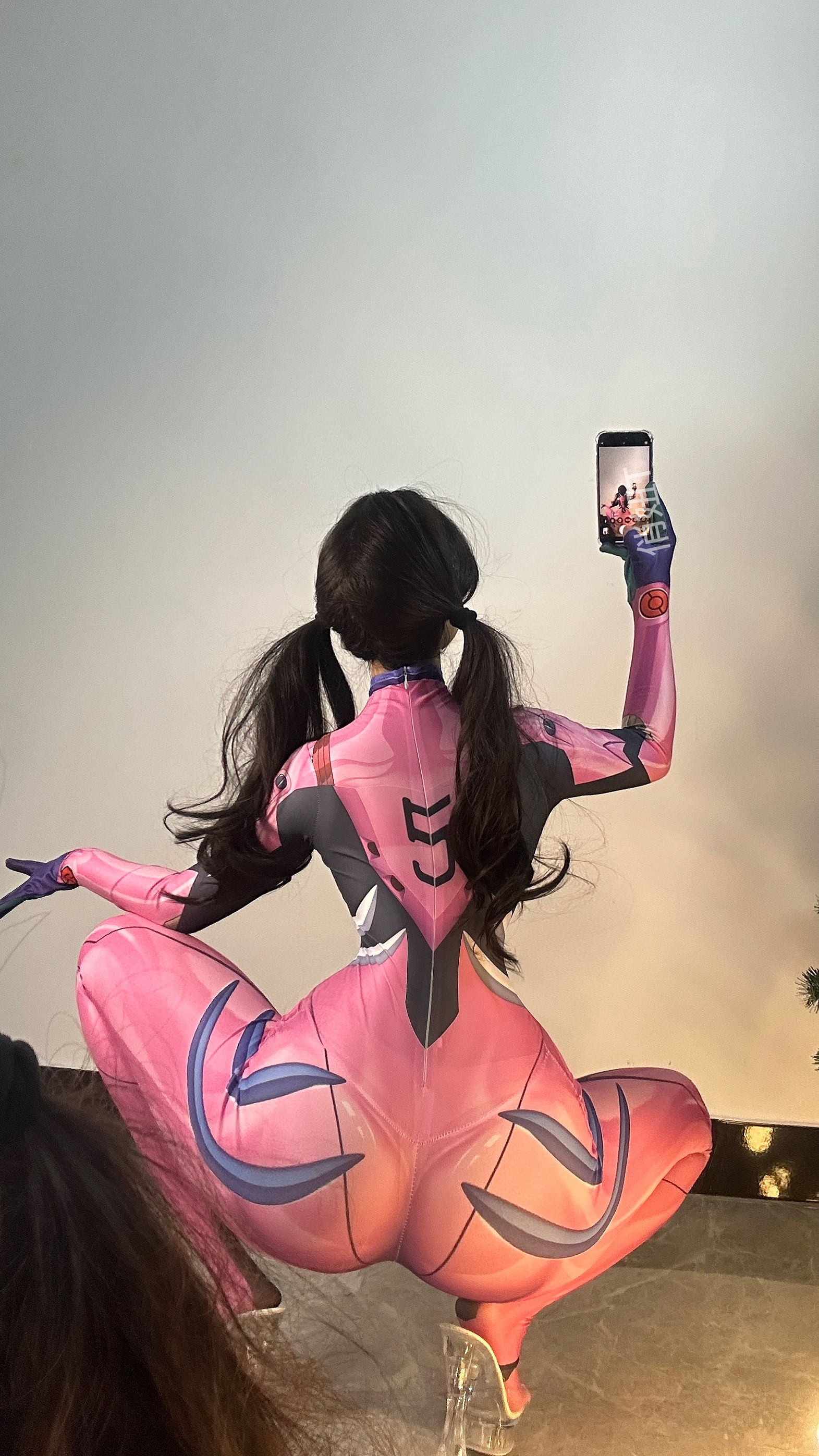 俏妞qiaoniuTT – 紧身连体 [12P]