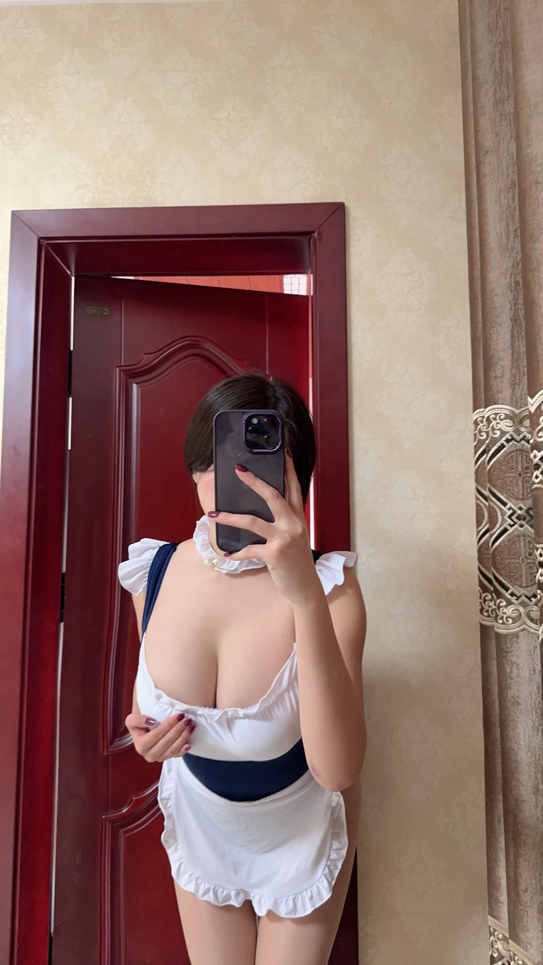 奶宝妹纸 – 性感女仆 [13P]