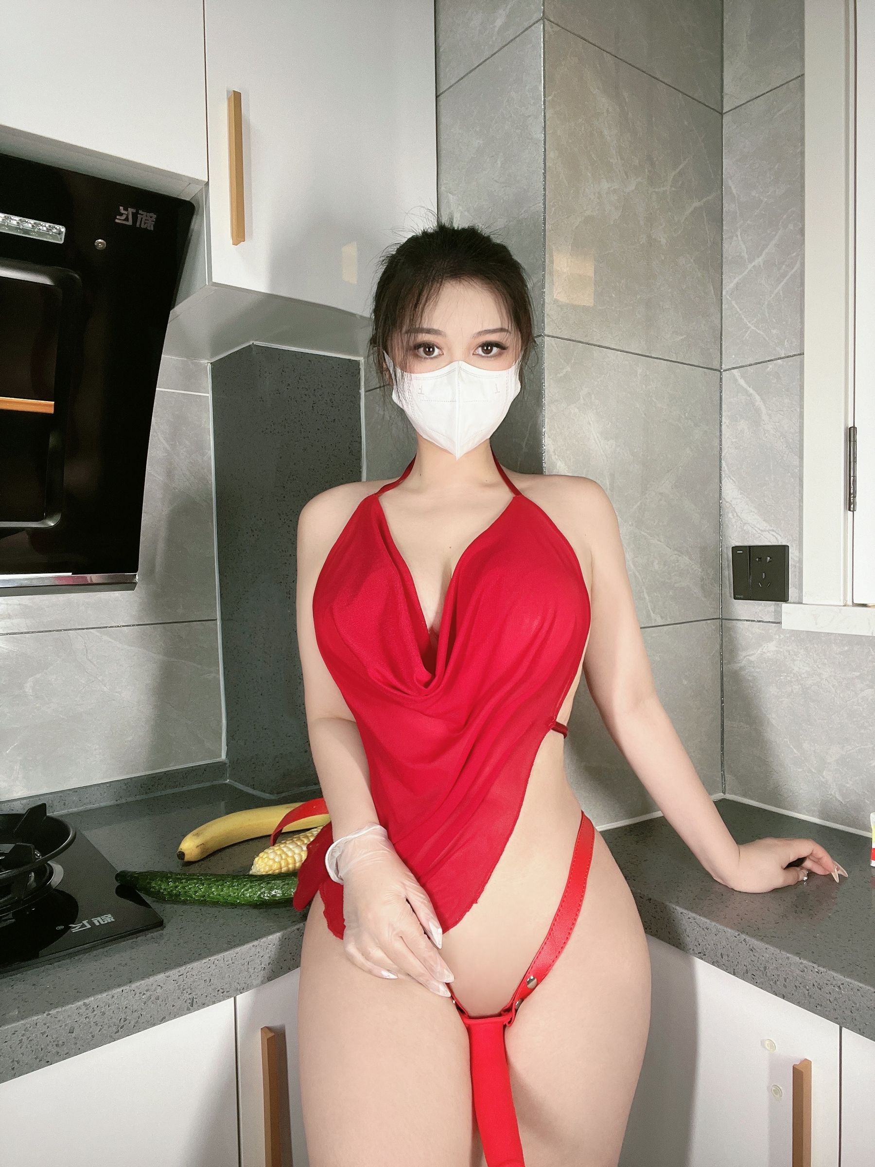 120斤的小王同学 – 厨房大战 [64P]