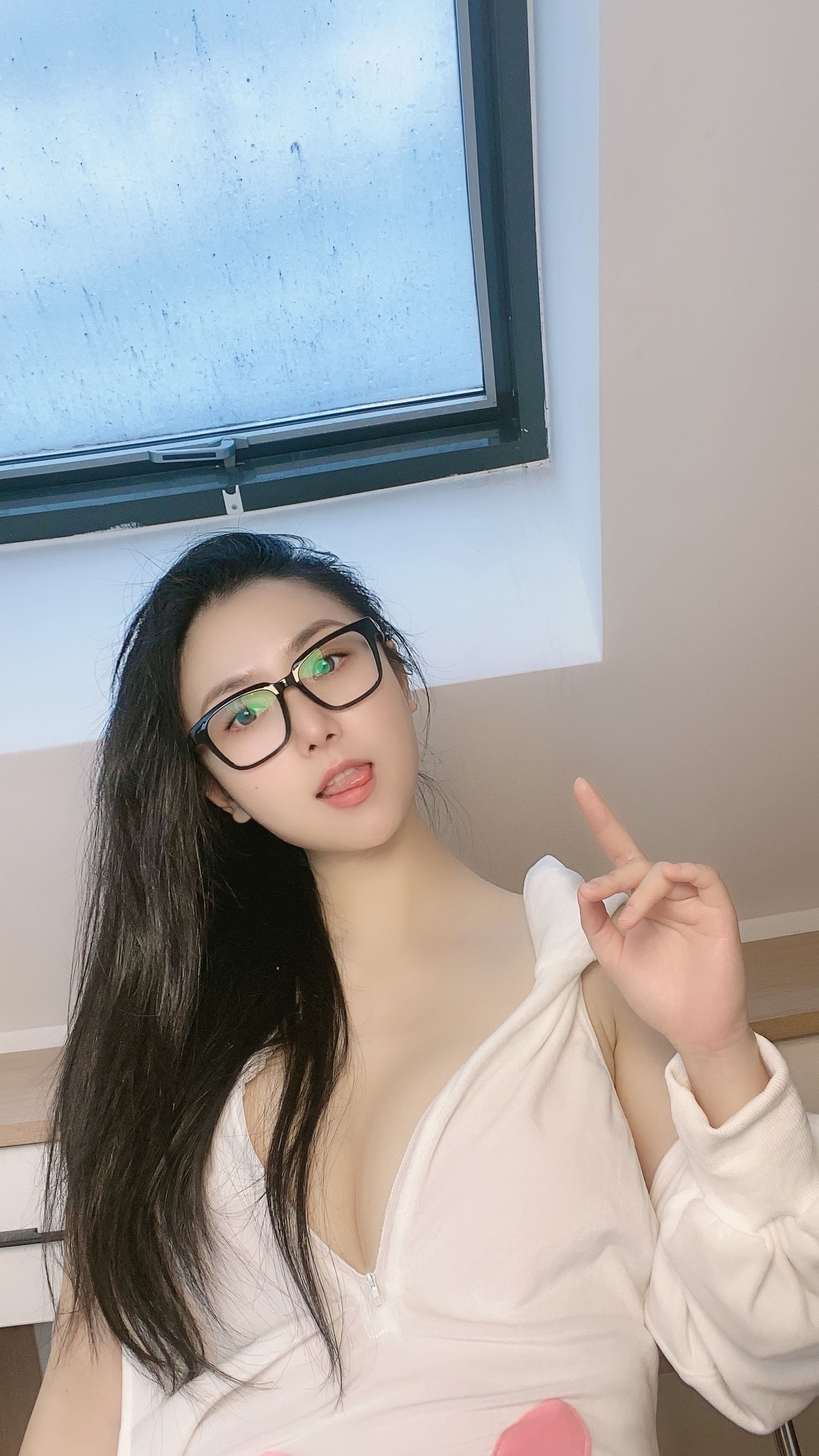 俏妞qiaoniuTT – 可爱兔子 [15P]