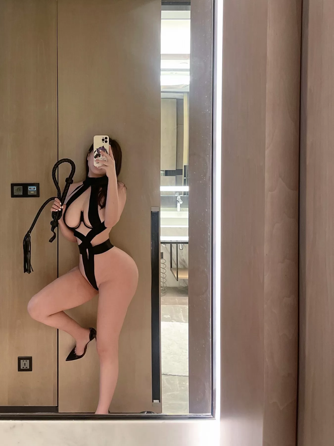 奶宝妹纸 – 让你着迷 [22P]