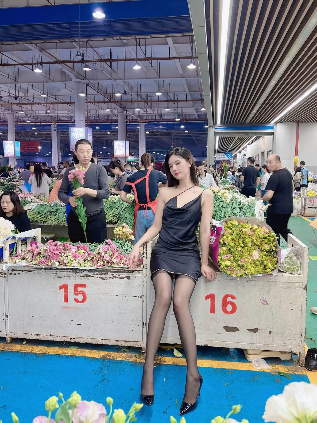 就是阿朱啊 – 微密圈私拍流出图集8 [25P]