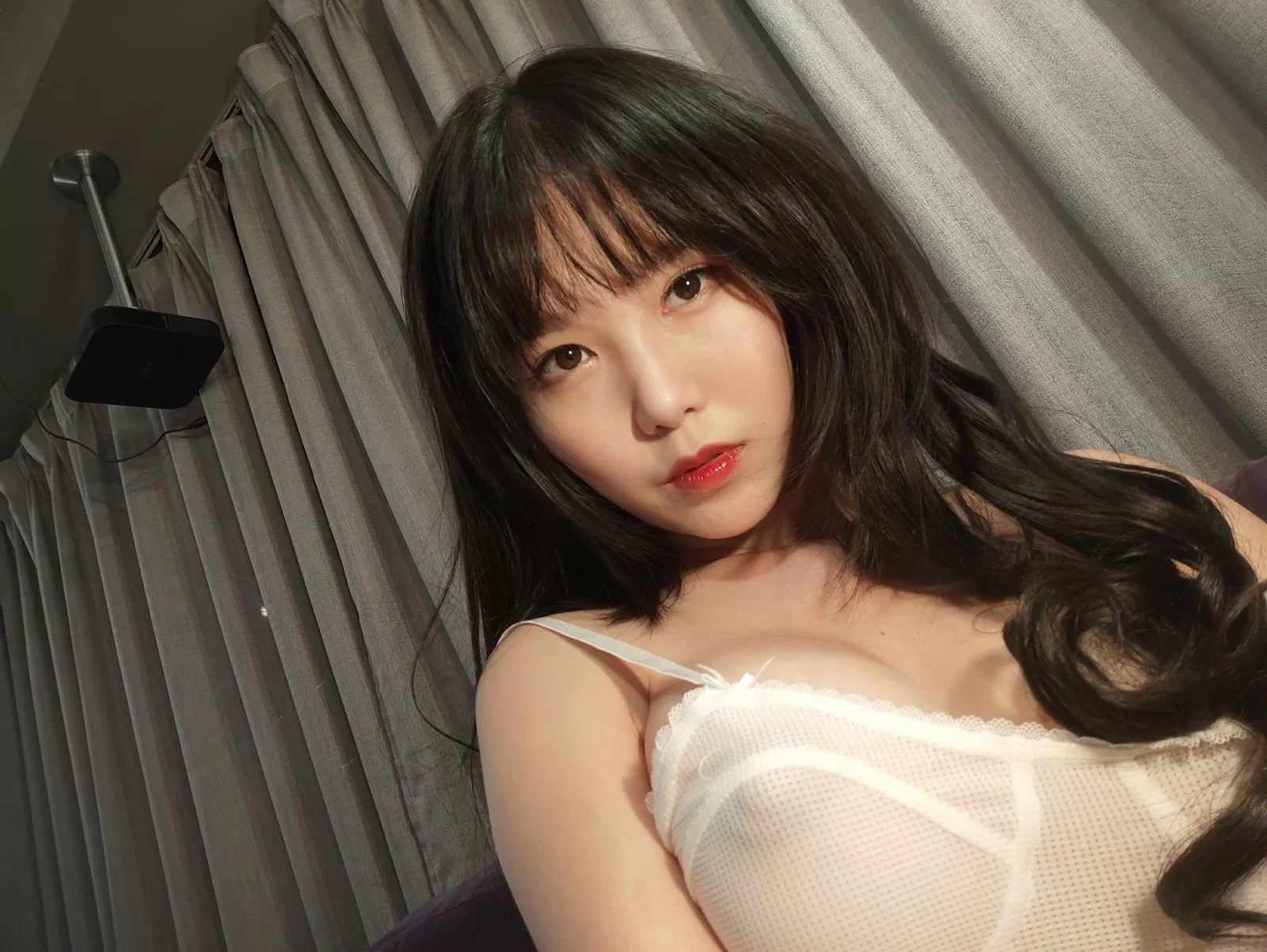 抖娘-利世 – 定制透视吊带自拍 [20P]