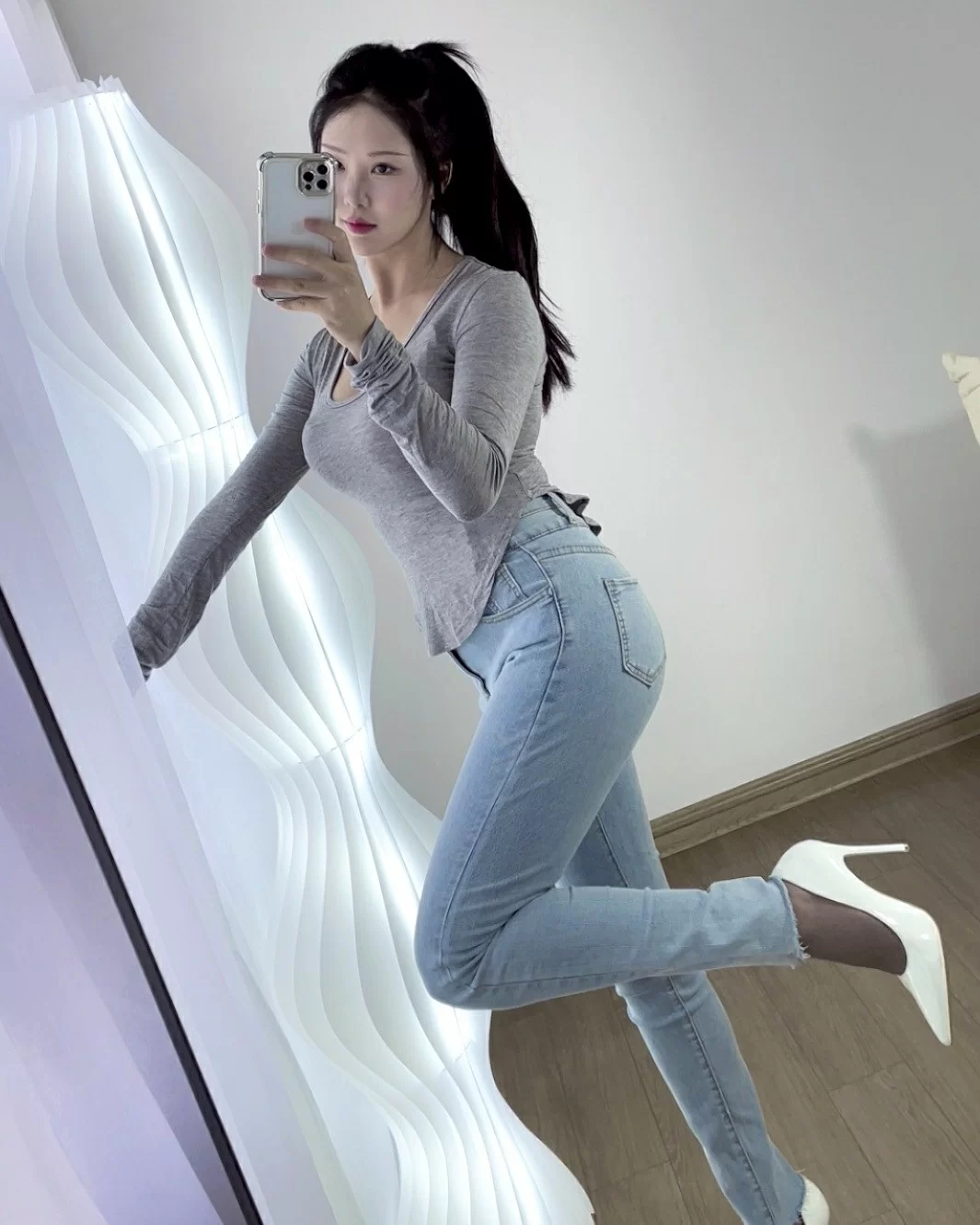 抖娘-利世 – 牛仔裤 [51P]