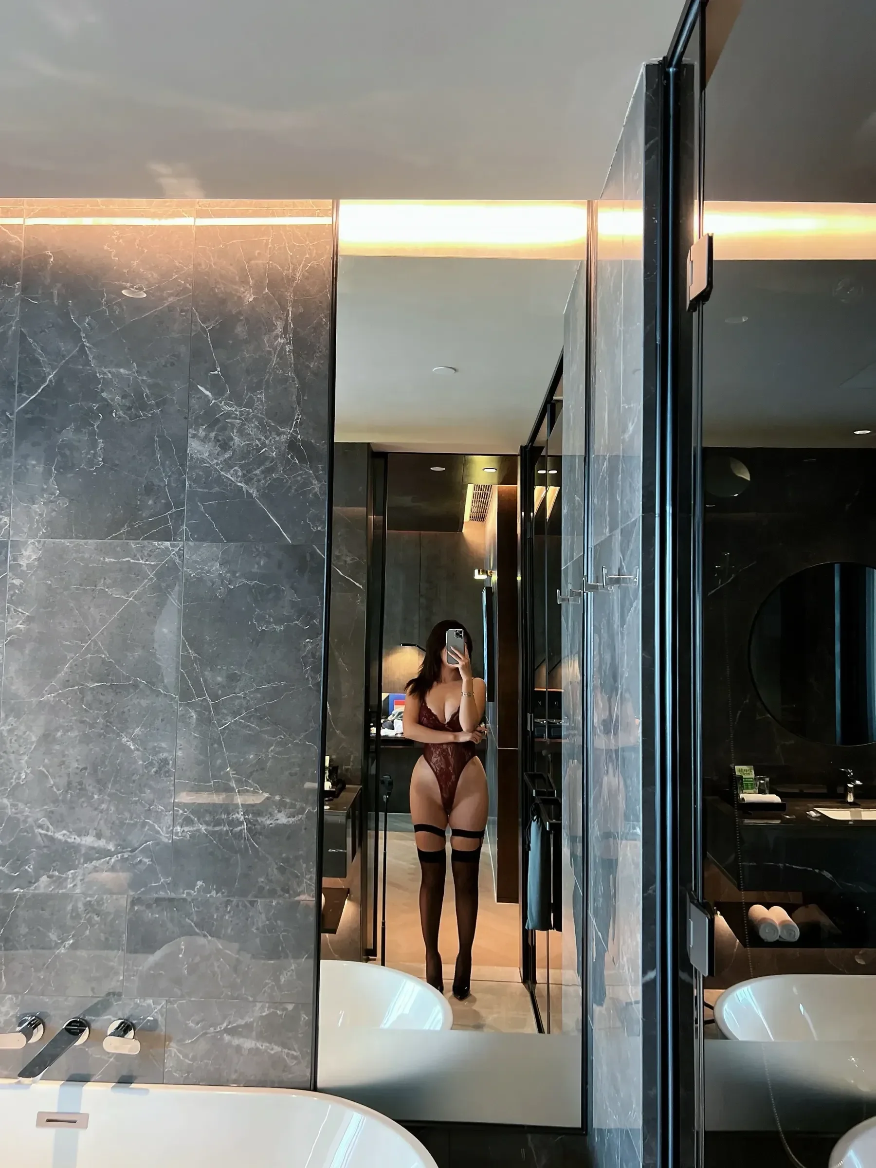 陈大小姐 – 紫色束身衣撩人的很 [79P]