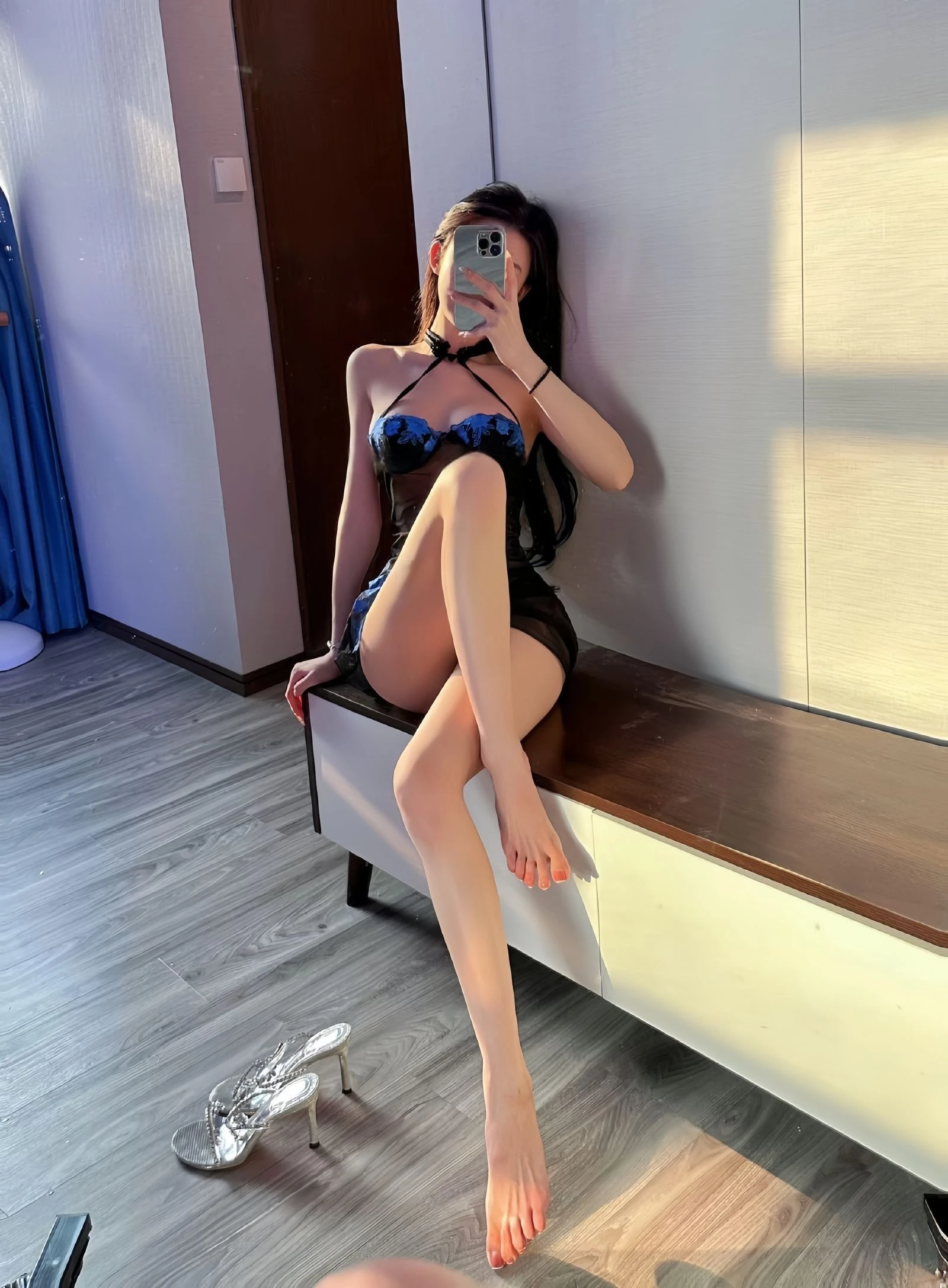 黎允熙 – 黑丝透视性感睡裙 [25P]